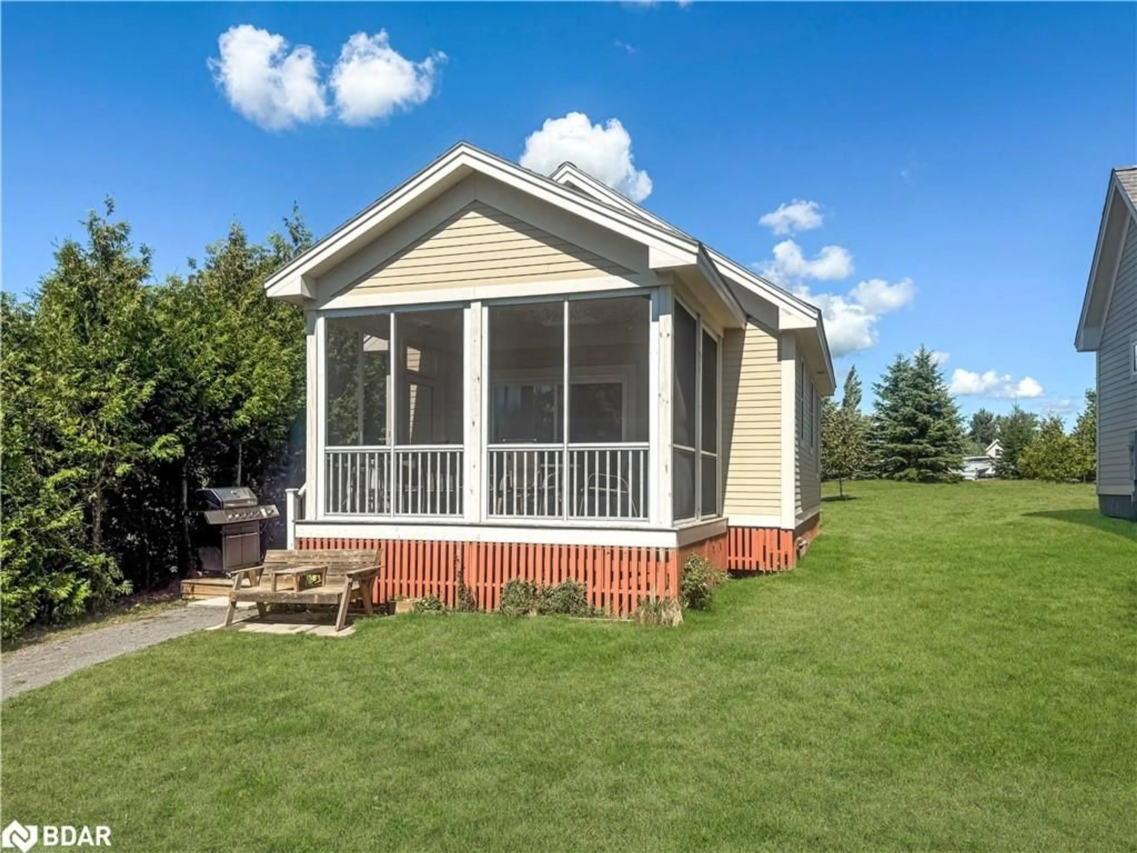 Home with vinyl exterior material, unknown for 13 Butternut Lane #27, Athol Ontario K0K 1P0