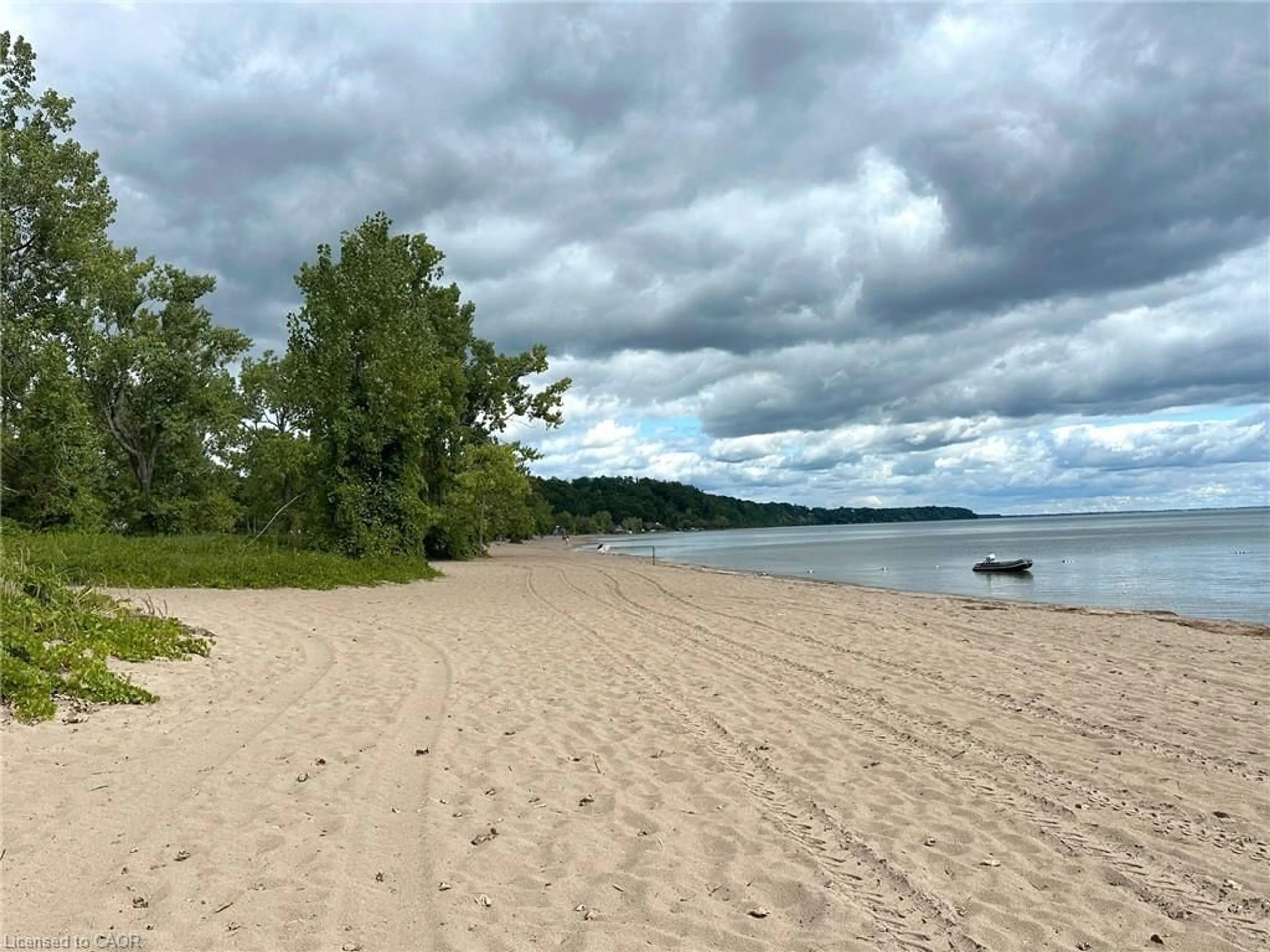 Blurry image for 148 Cedar Dr Dr, Turkey Point Ontario N0E 1T0