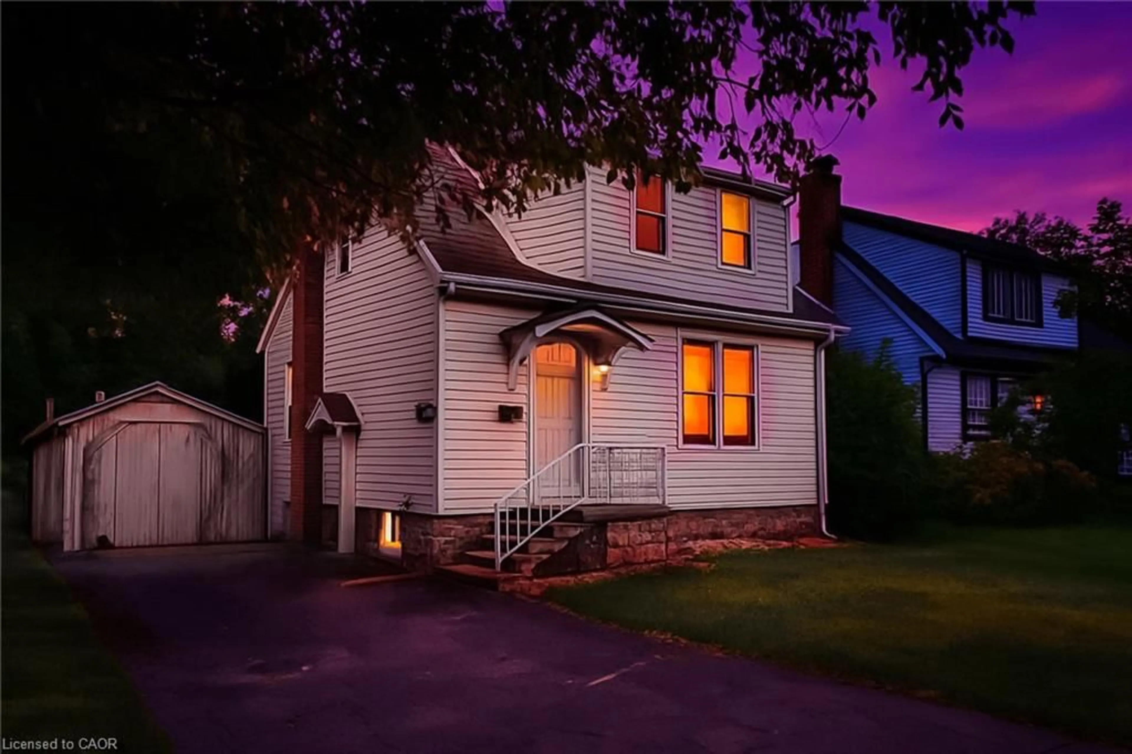 Unknown for 246 Bowman St, Hamilton Ontario L8S 2V2