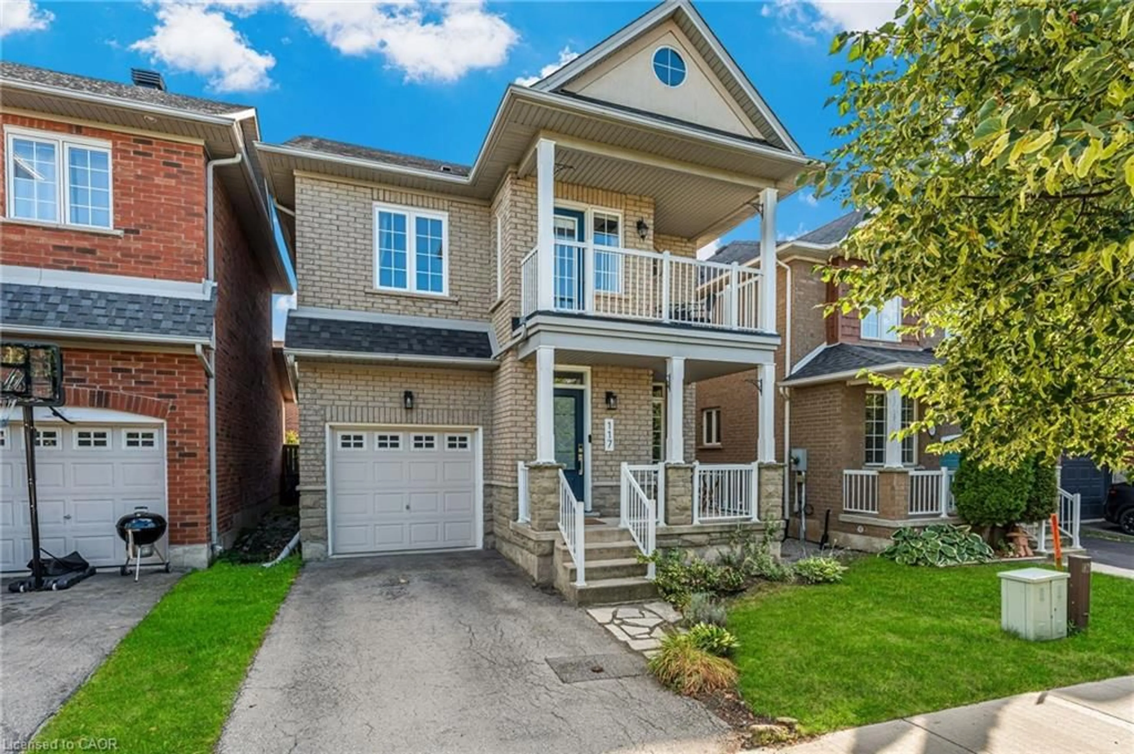 Home with brick exterior material, street for 117 Glenmeadow Cres, Stoney Creek Ontario L8E 6C1