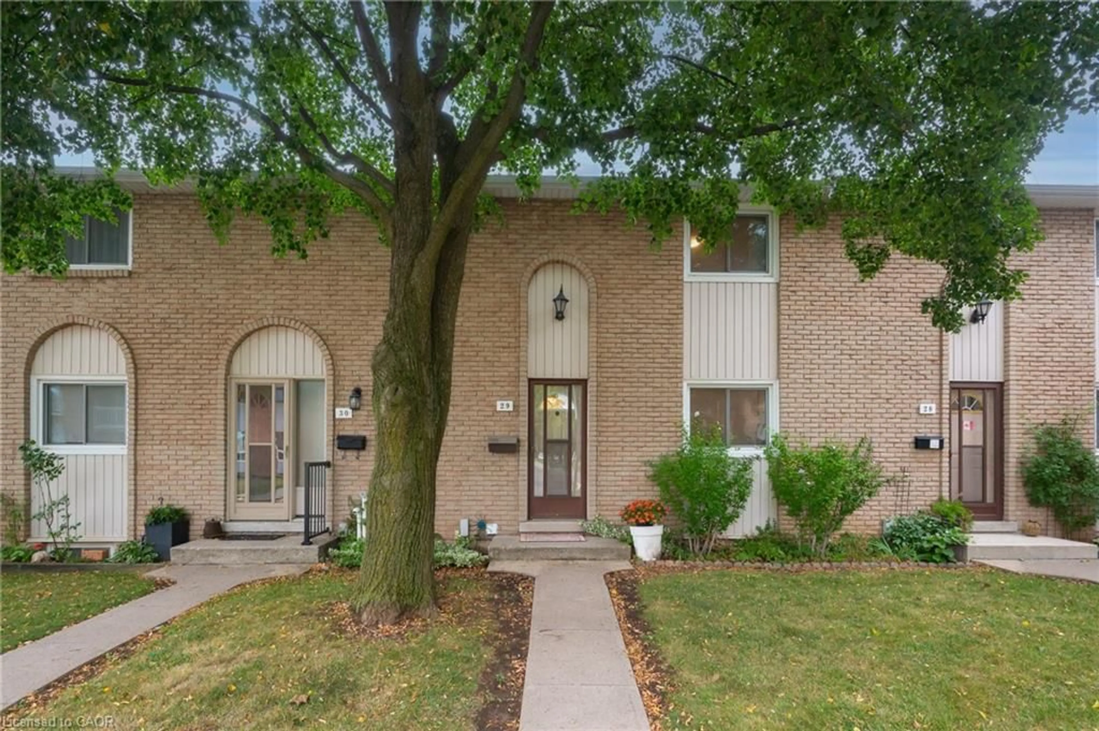 Home with brick exterior material, street for 151 Gateshead Cres #29, Stoney Creek Ontario L8G 3W1