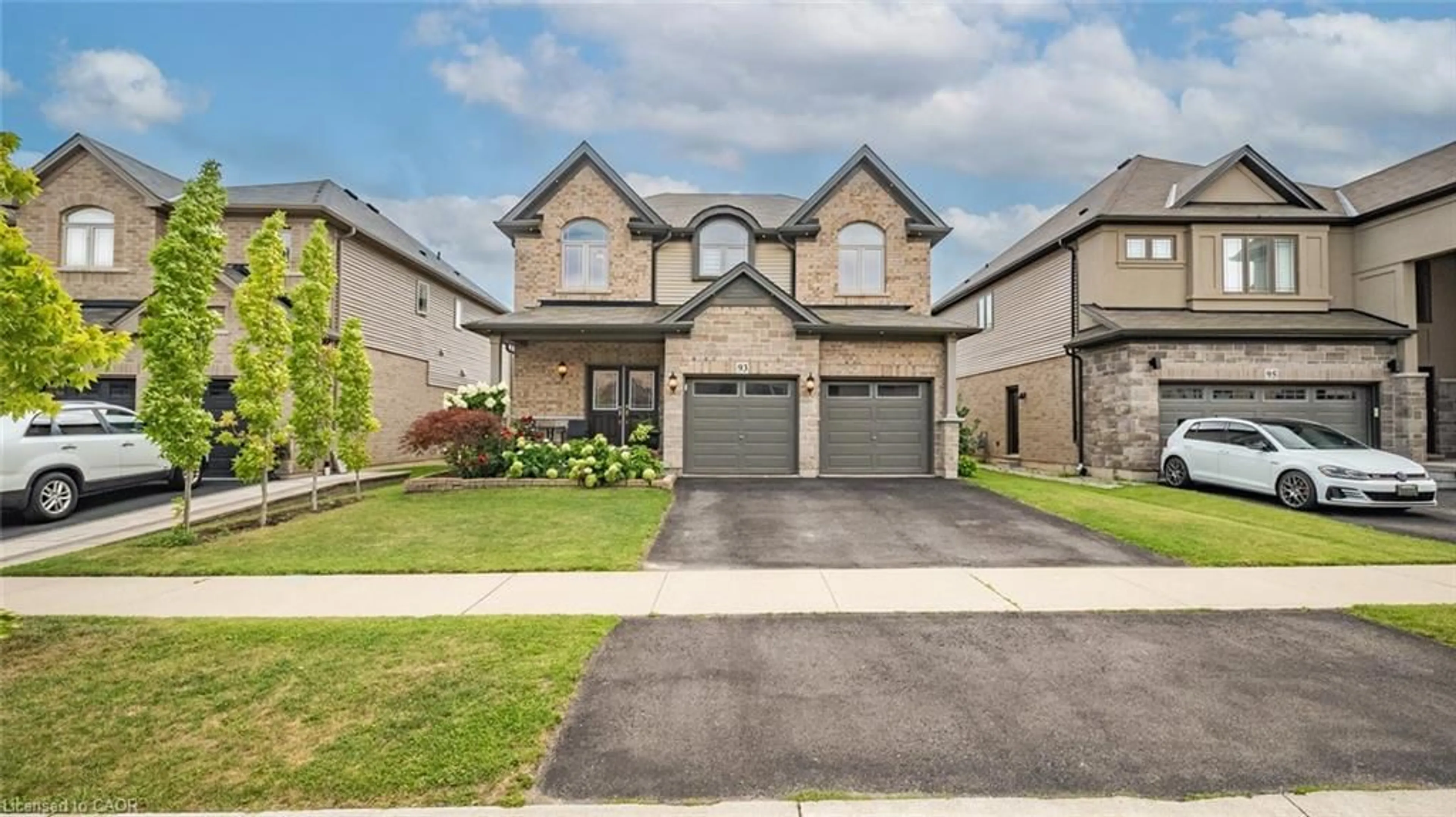 Home with brick exterior material, street for 93 Lorne Card Dr, Paris Ontario N3L 0E7