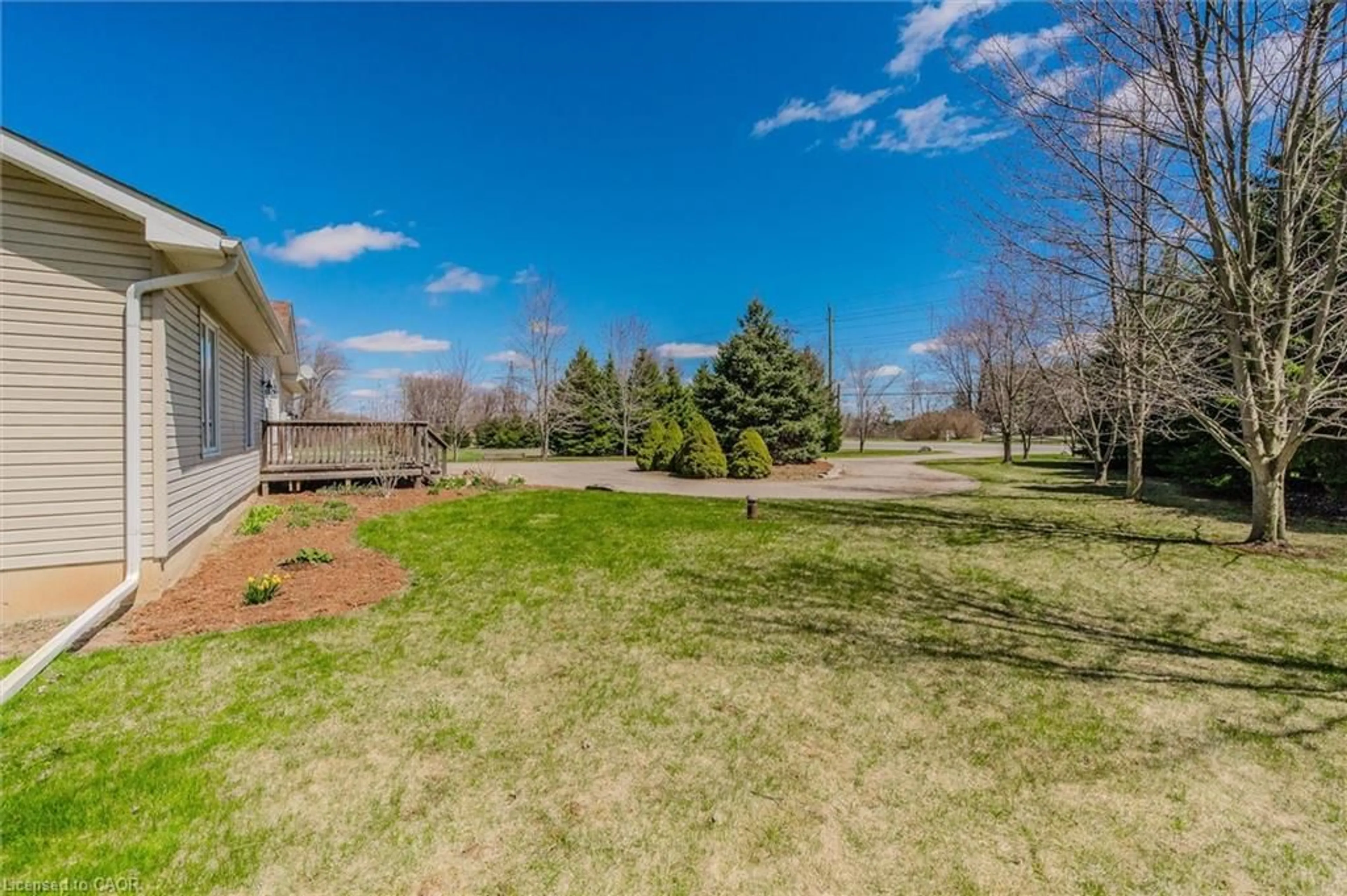 Patio, water/lake/river/ocean view for 2540 Hespeler Rd, Cambridge Ontario N3C 2V3