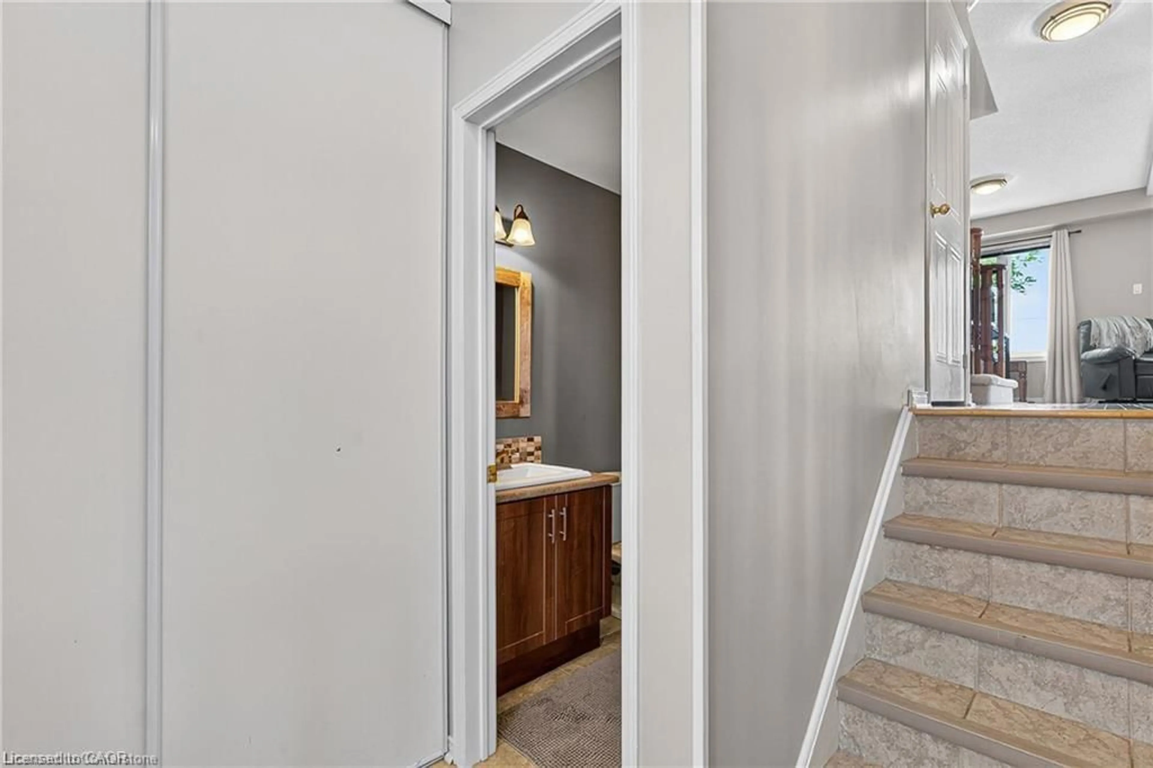 Indoor entryway for 302 College Ave #119, Guelph Ontario N1G 4T6