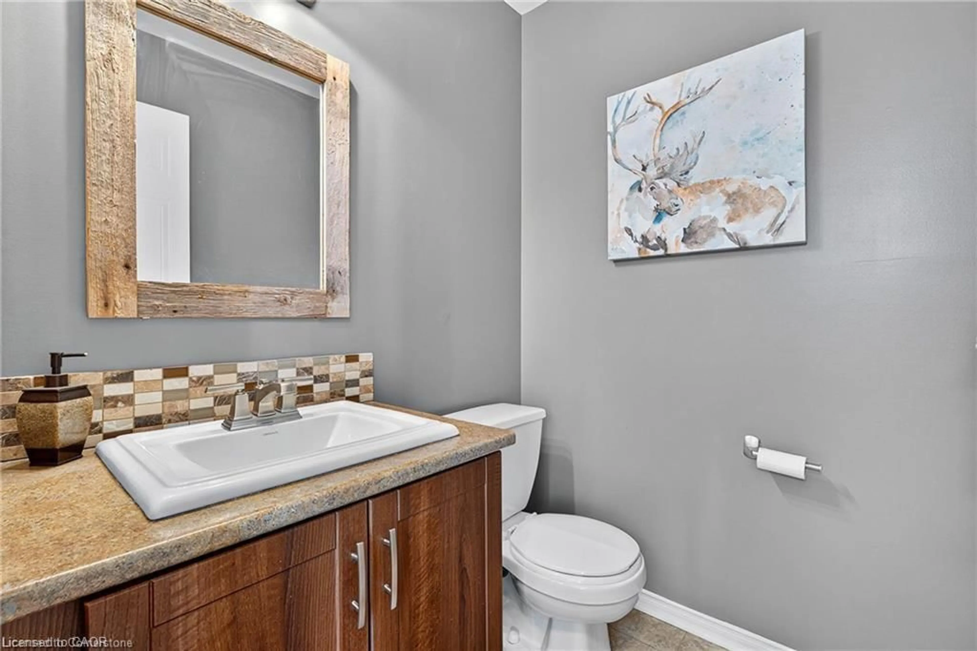 Standard bathroom, ceramic/tile floor for 302 College Ave #119, Guelph Ontario N1G 4T6
