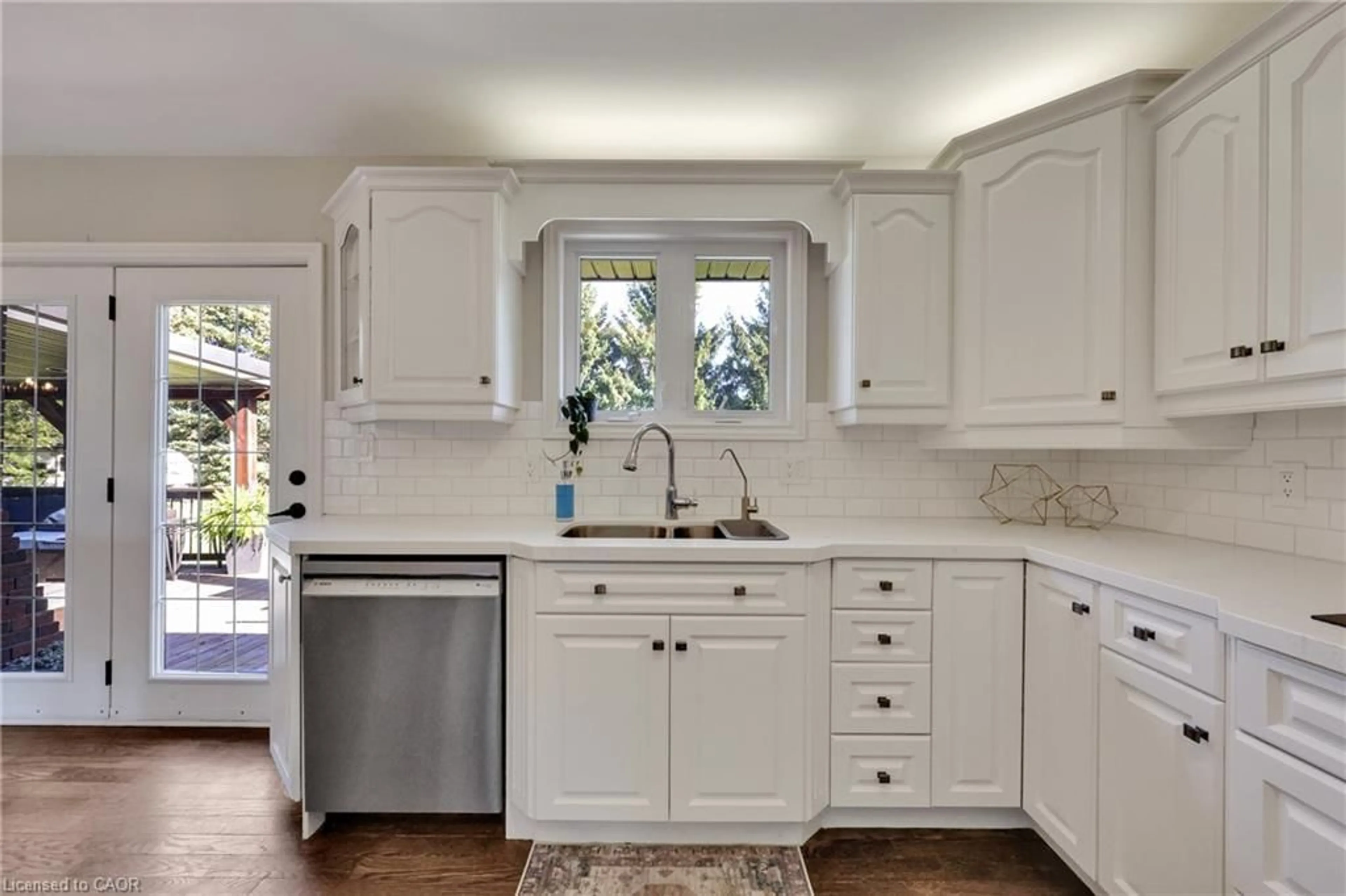 Open concept kitchen, ceramic/tile floor for 54192 Talbot Line, Bayham Ontario N0J 1H0