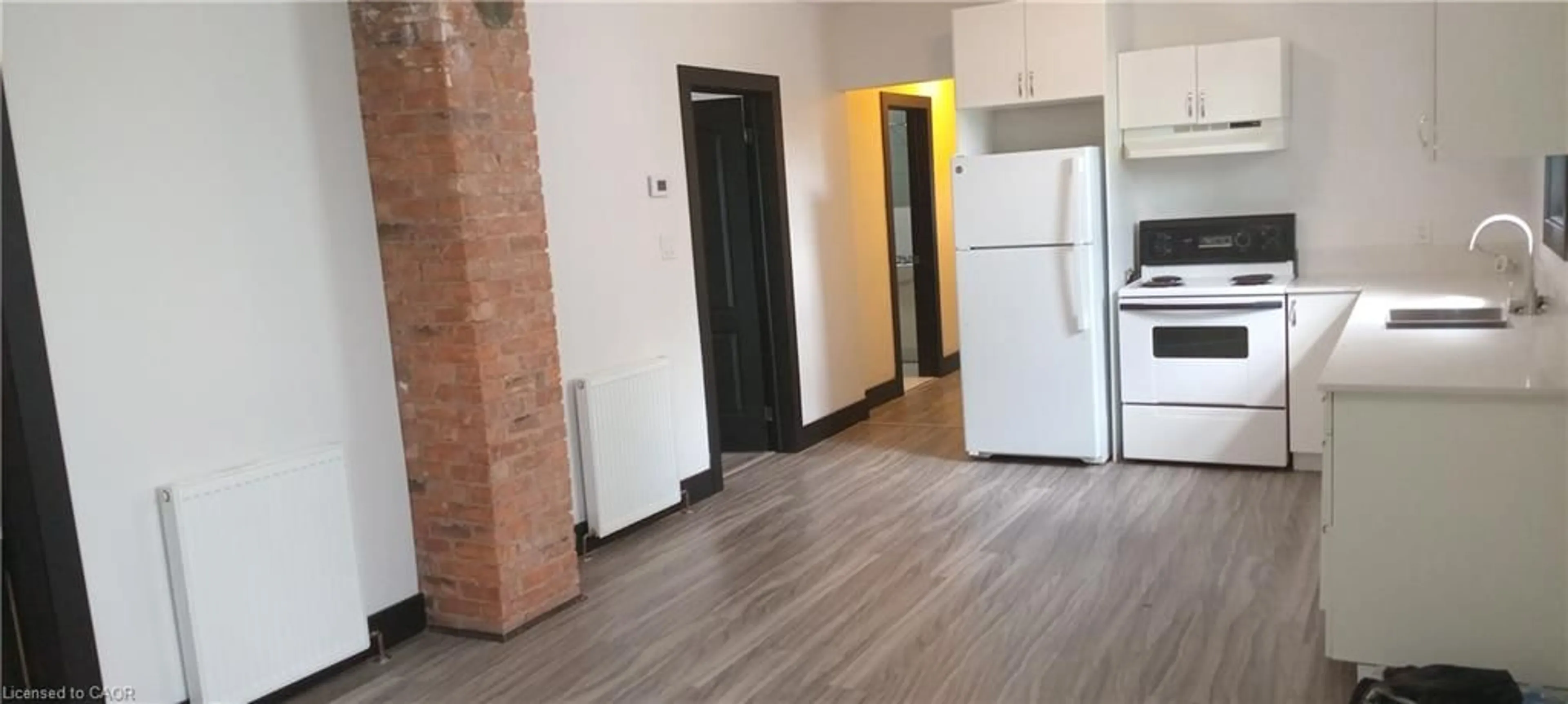 A pic of a room for 98 Welland St, Thorold Ontario L2V 2C1