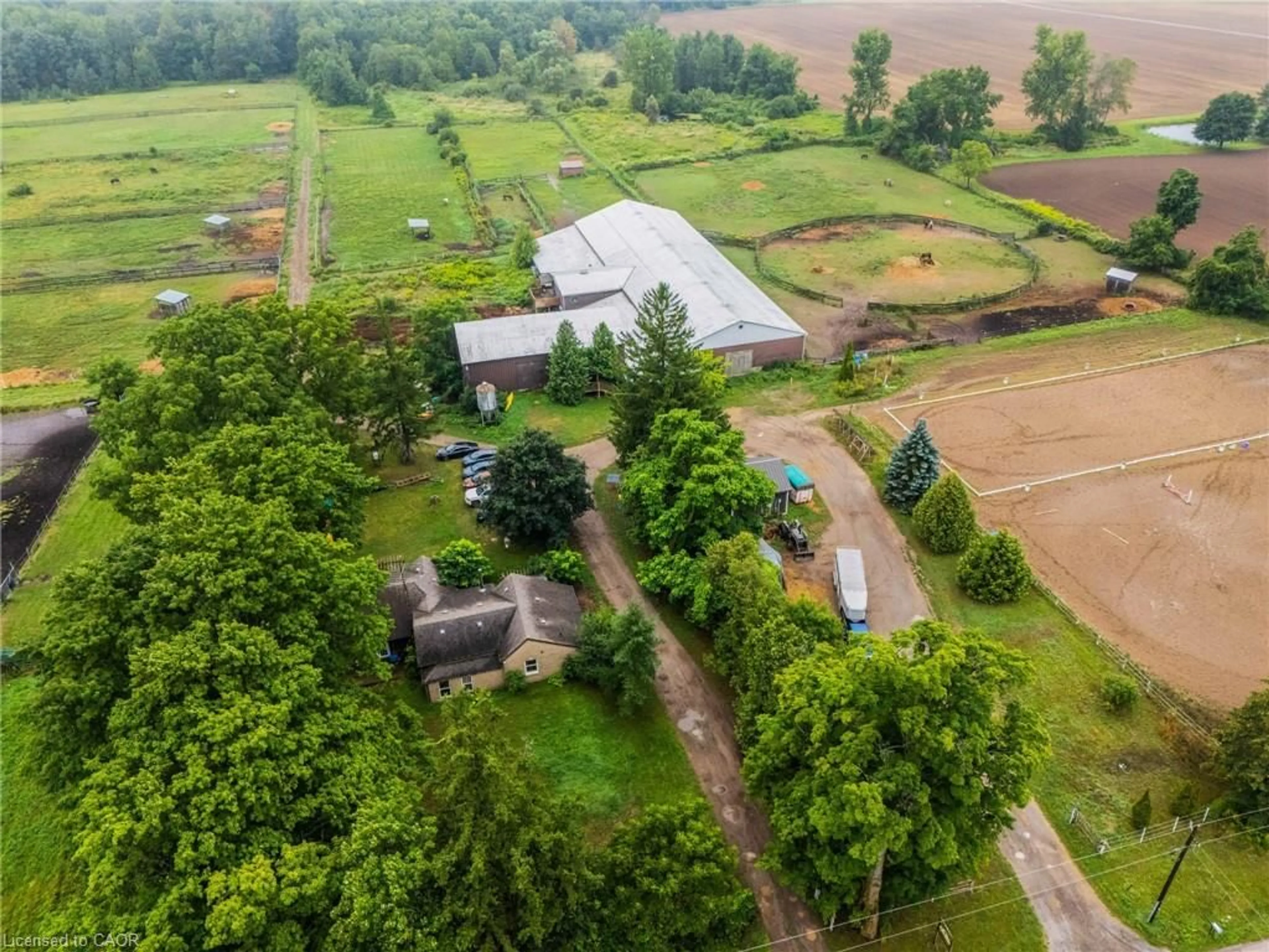 A pic from outside/outdoor area/front of a property/back of a property/a pic from drone, water/lake/river/ocean view for 1374 5th Concession Rd, Flamborough Ontario L0R 2H2