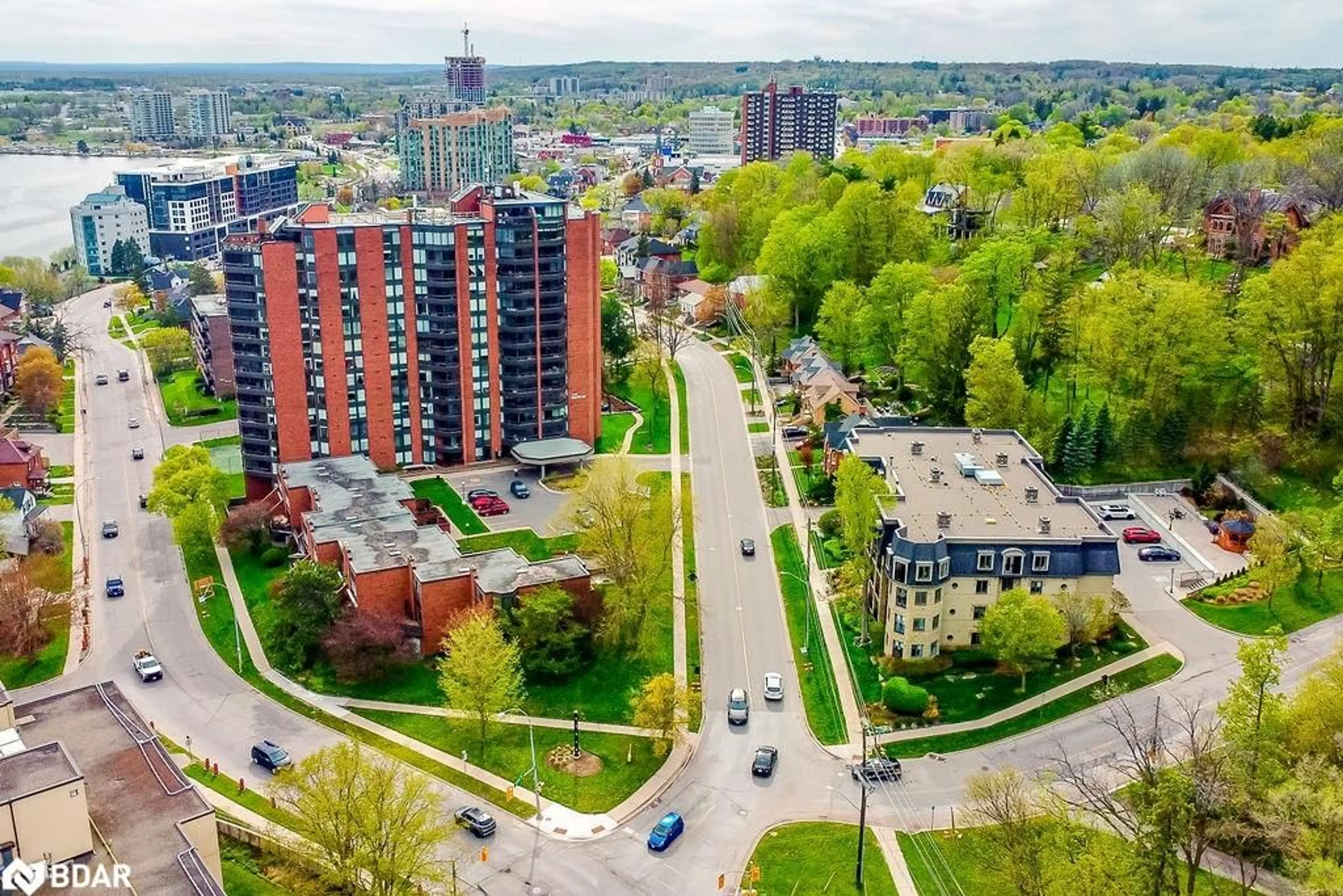 A pic from outside/outdoor area/front of a property/back of a property/a pic from drone, city buildings view from balcony for 181 Collier St #307, Barrie Ontario L4M 5L6