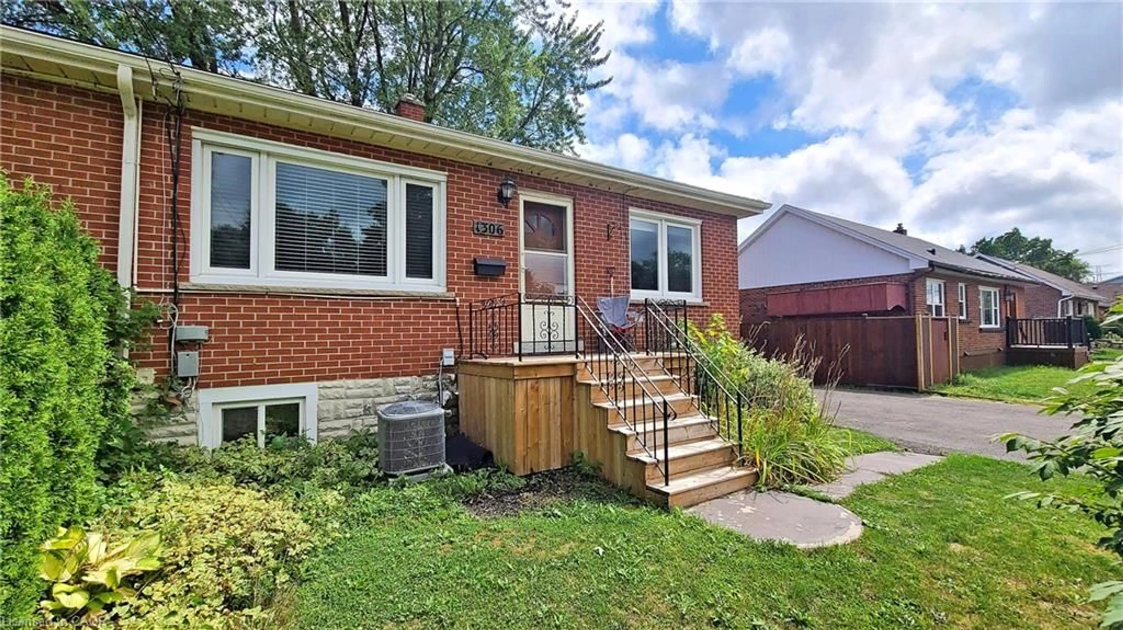 Home with brick exterior material, street for 1306 Leighland Rd, Burlington Ontario L7R 3S5