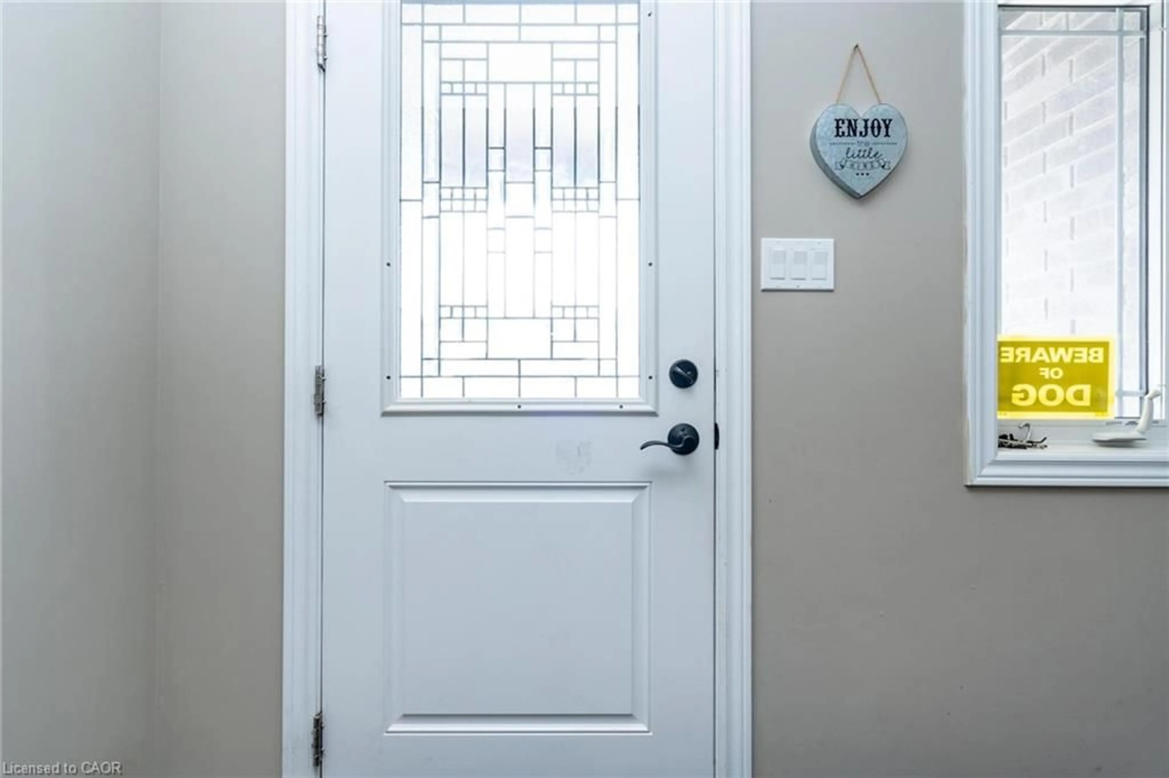 Indoor entryway for 5 Reith St, Grand Valley Ontario L9W 7P1