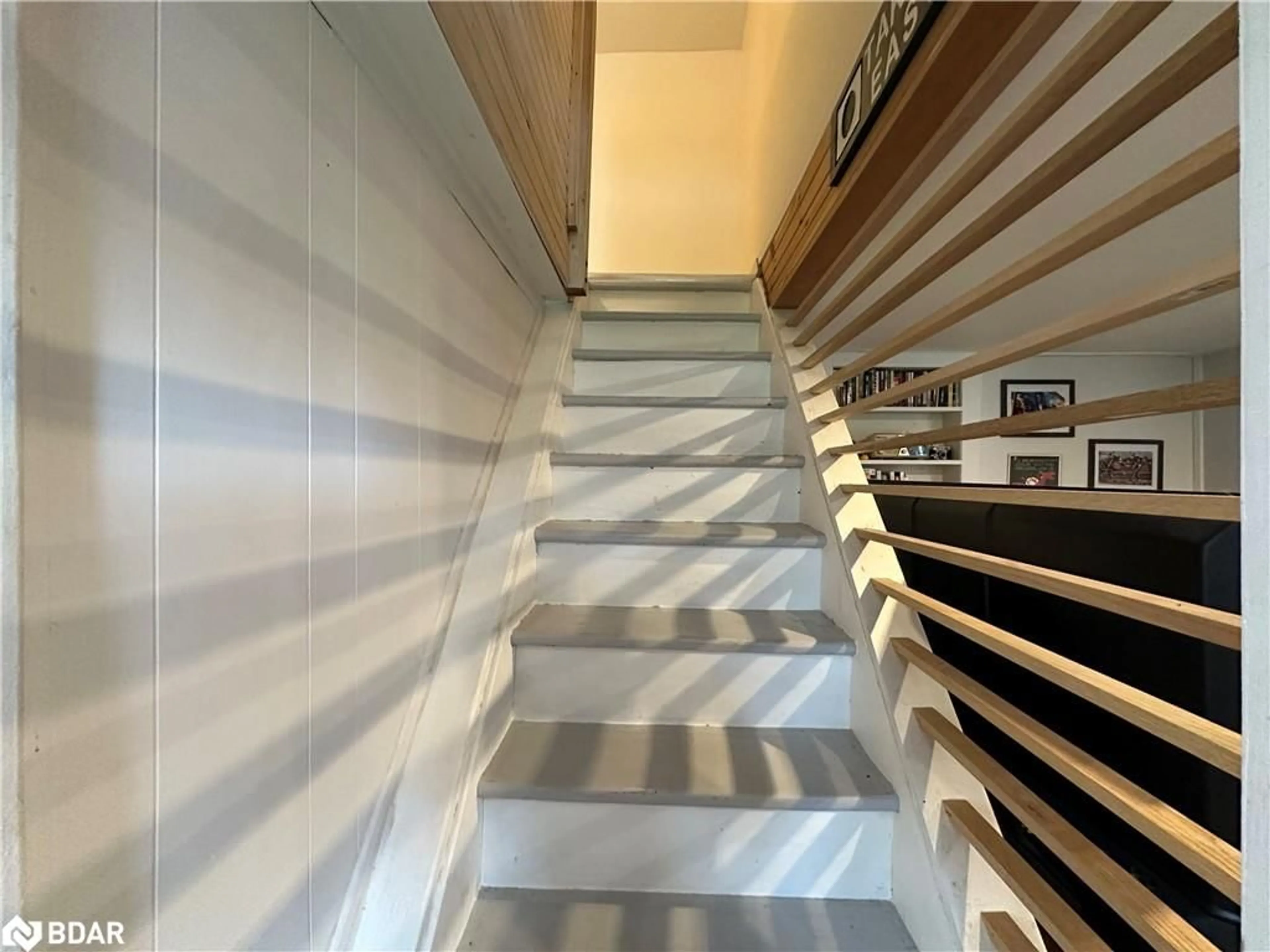 Stairs for 1040 124 County Rd, Singhampton Ontario N0C 1M0