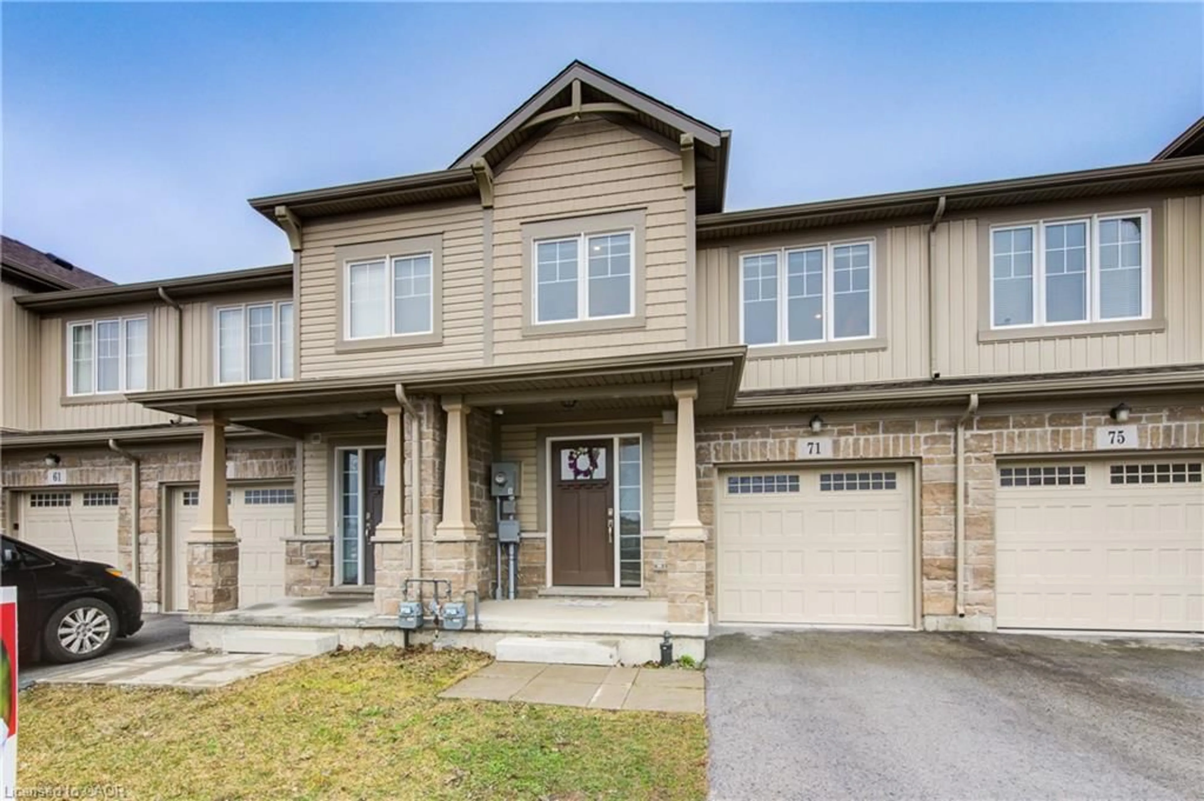 Home with brick exterior material, street for 71 Heron St, Welland Ontario L3C 0E6