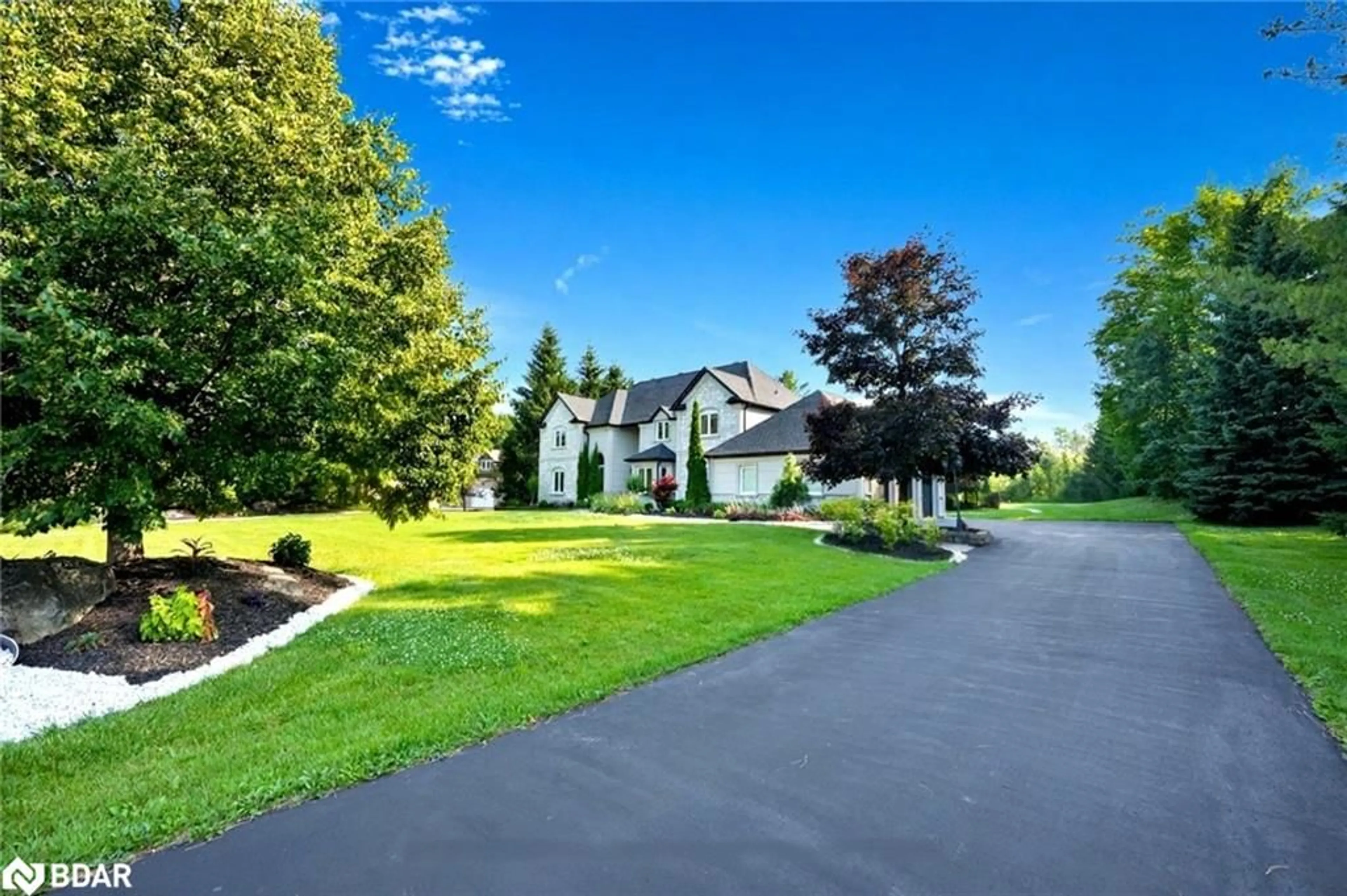 A pic from outside/outdoor area/front of a property/back of a property/a pic from drone, street for 11135 Menzies Crt, Milton Ontario L0P 1B0