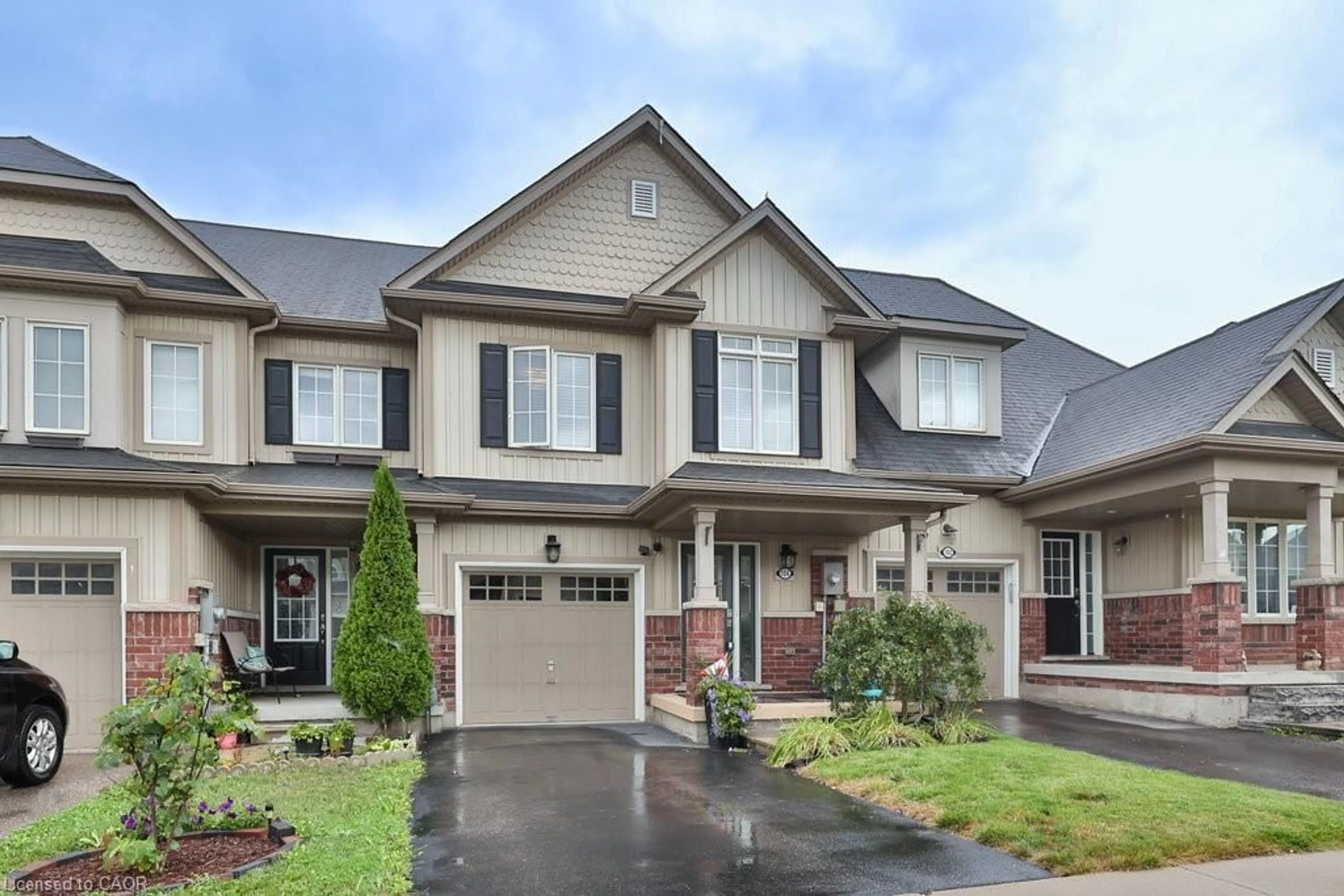Home with brick exterior material, street for 104 Bisset Ave, Brantford Ontario N3T 0H4