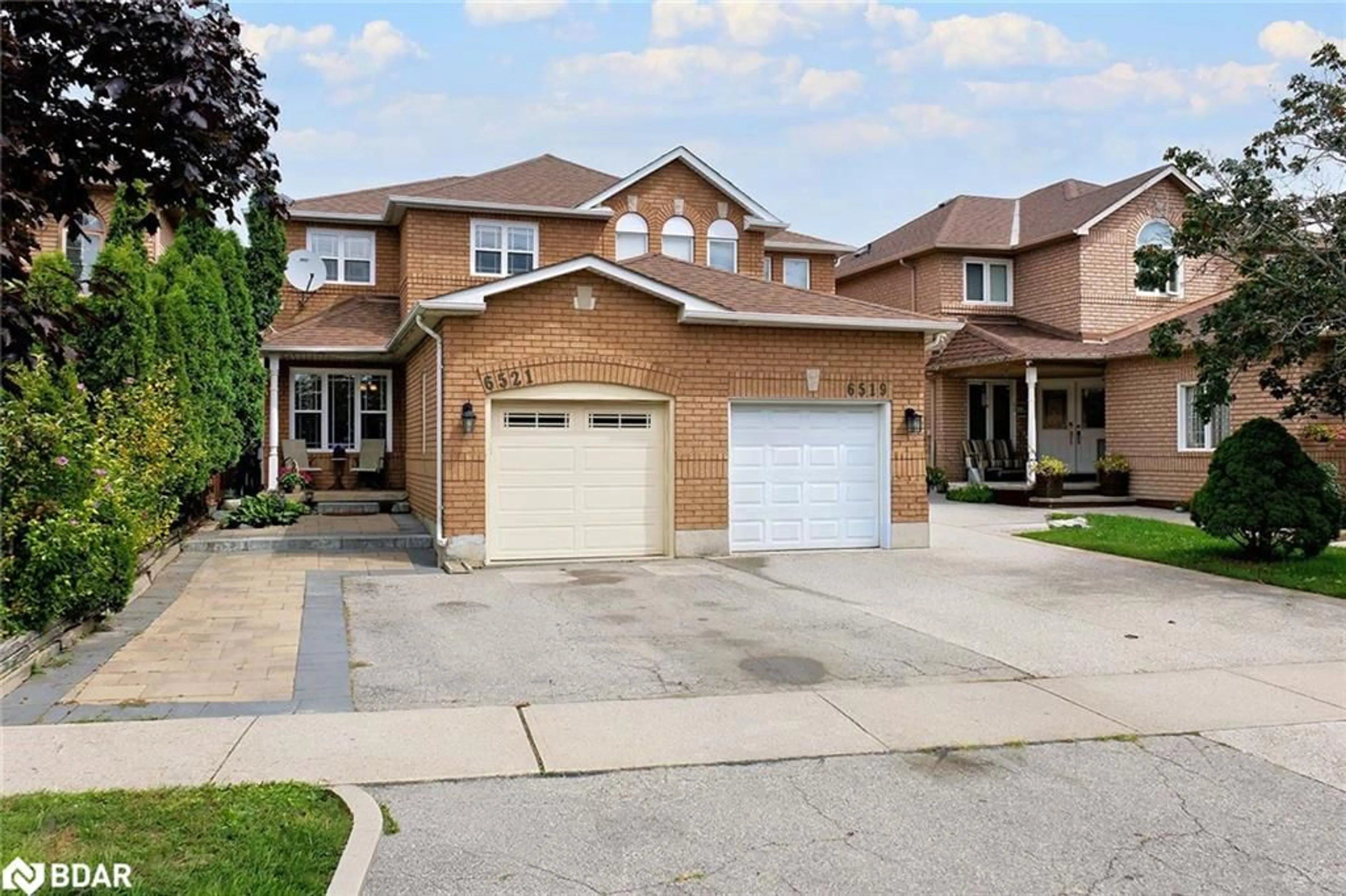 Home with brick exterior material, street for 6521 Sapling Trail, Mississauga Ontario L5N 7J3