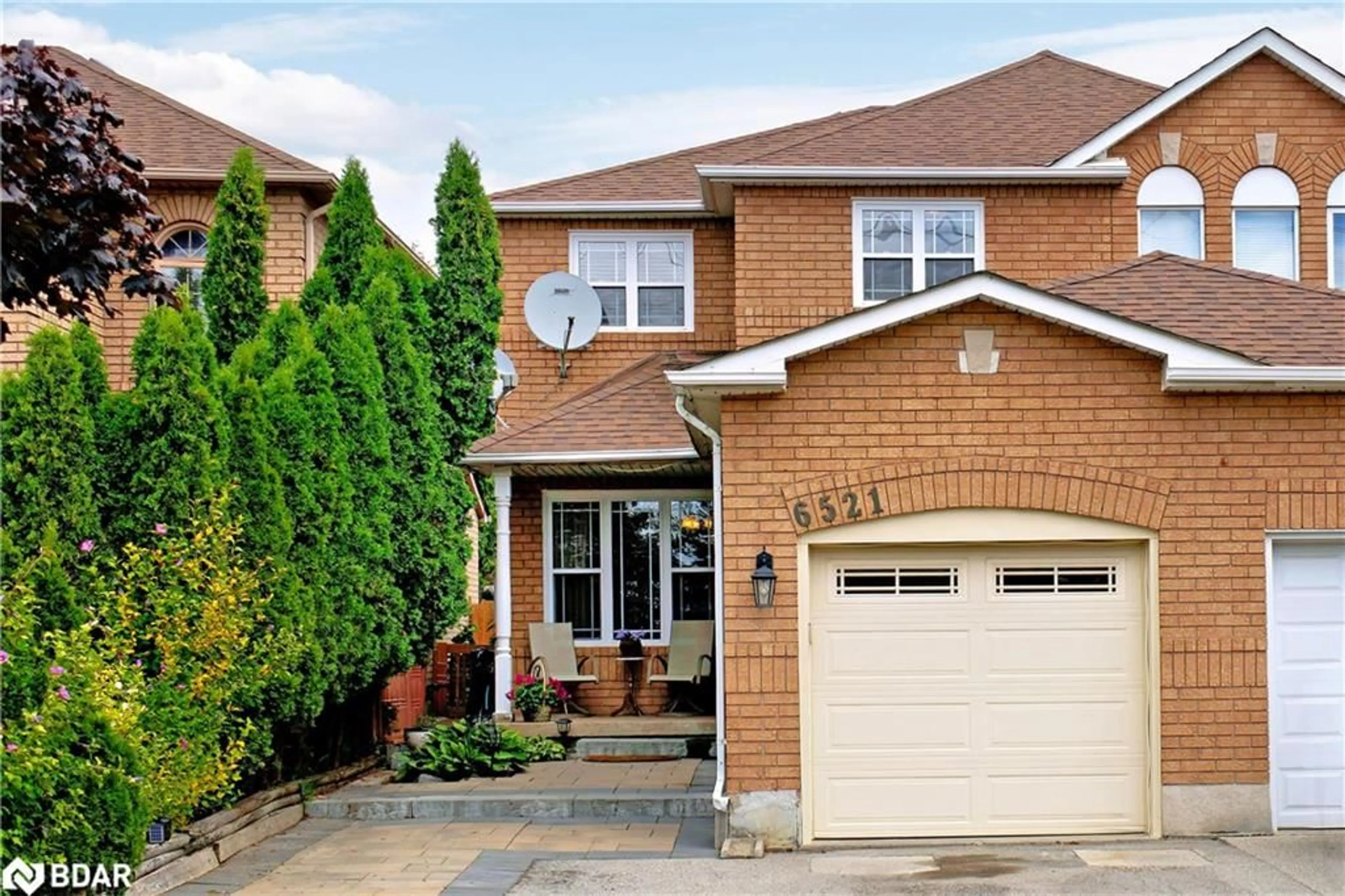 Home with brick exterior material, street for 6521 Sapling Trail, Mississauga Ontario L5N 7J3