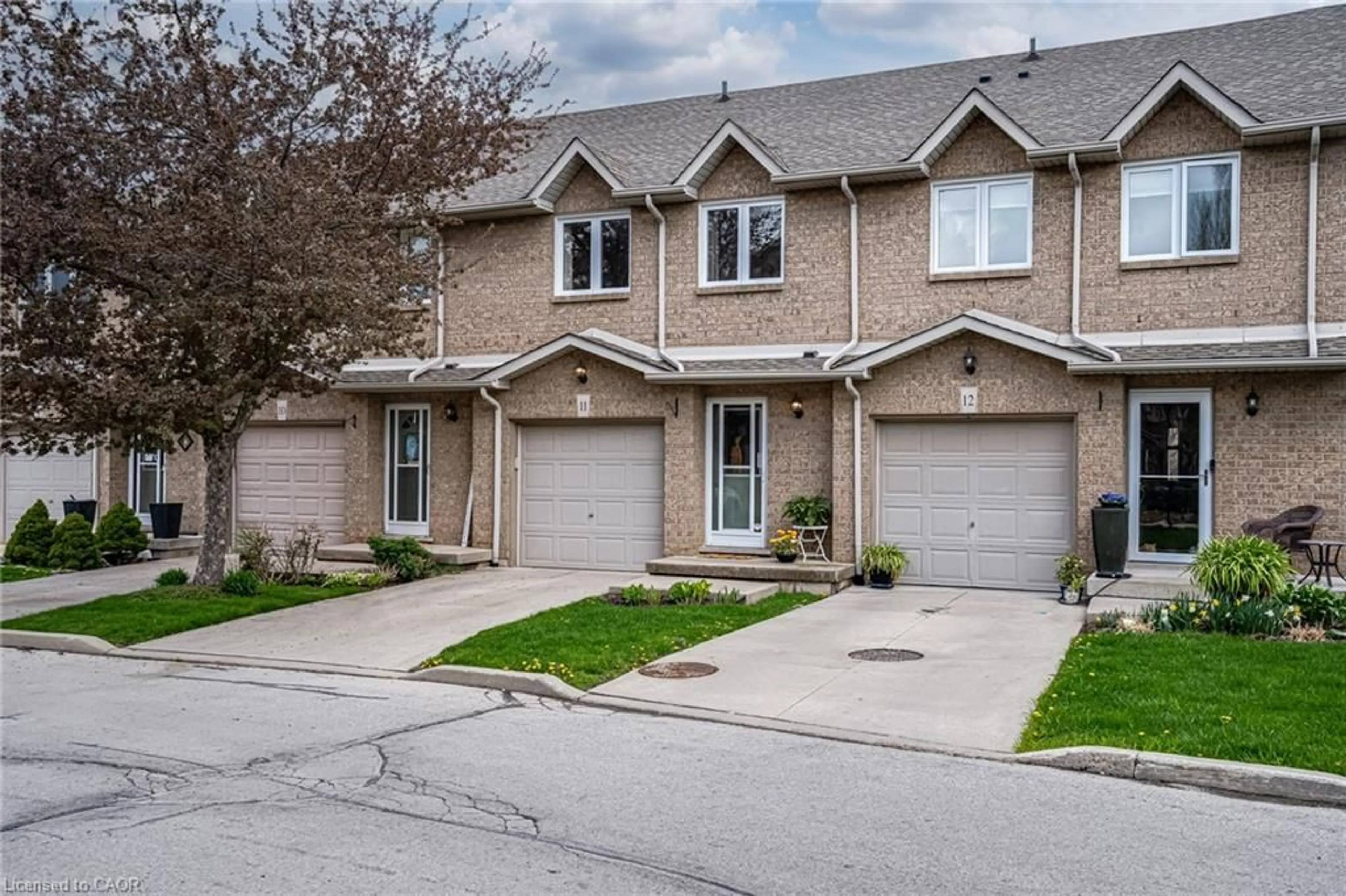 Unknown for 1809 Upper Wentworth St #11, Hamilton Ontario L9B 2R9