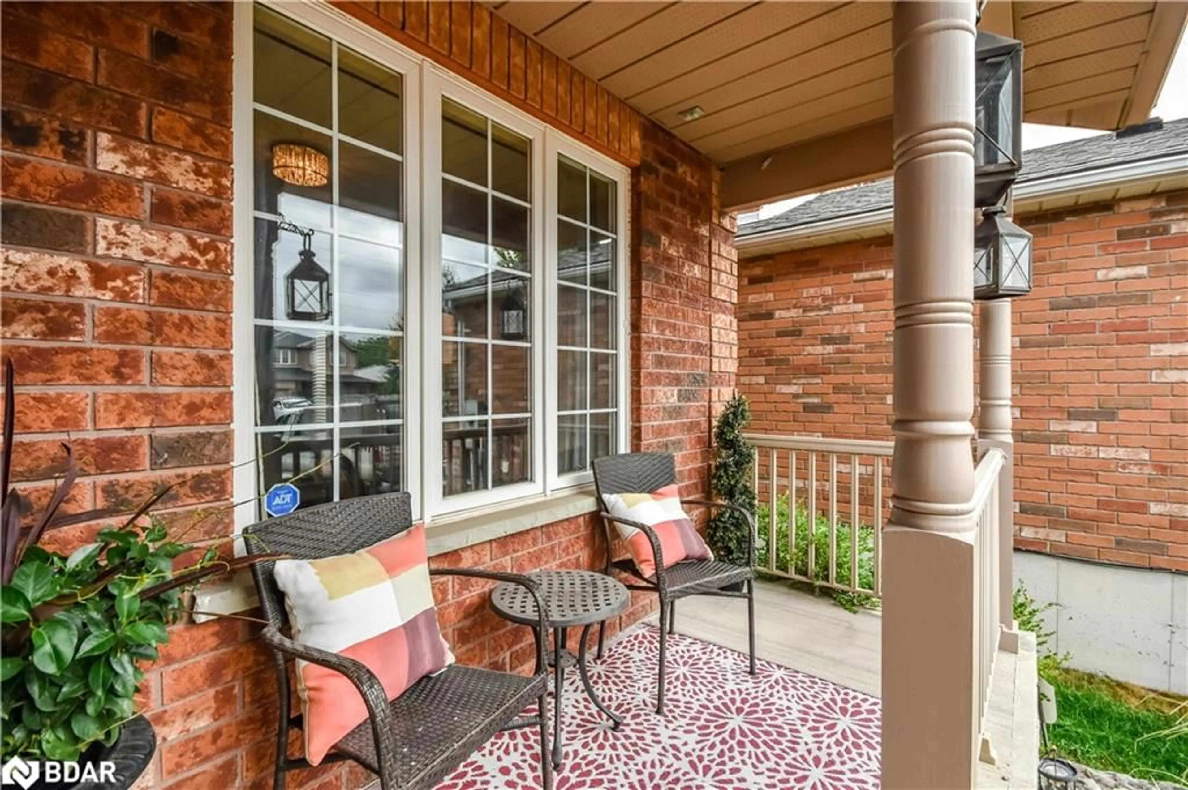 Unknown for 210 Pringle Dr, Barrie Ontario L4N 0P5