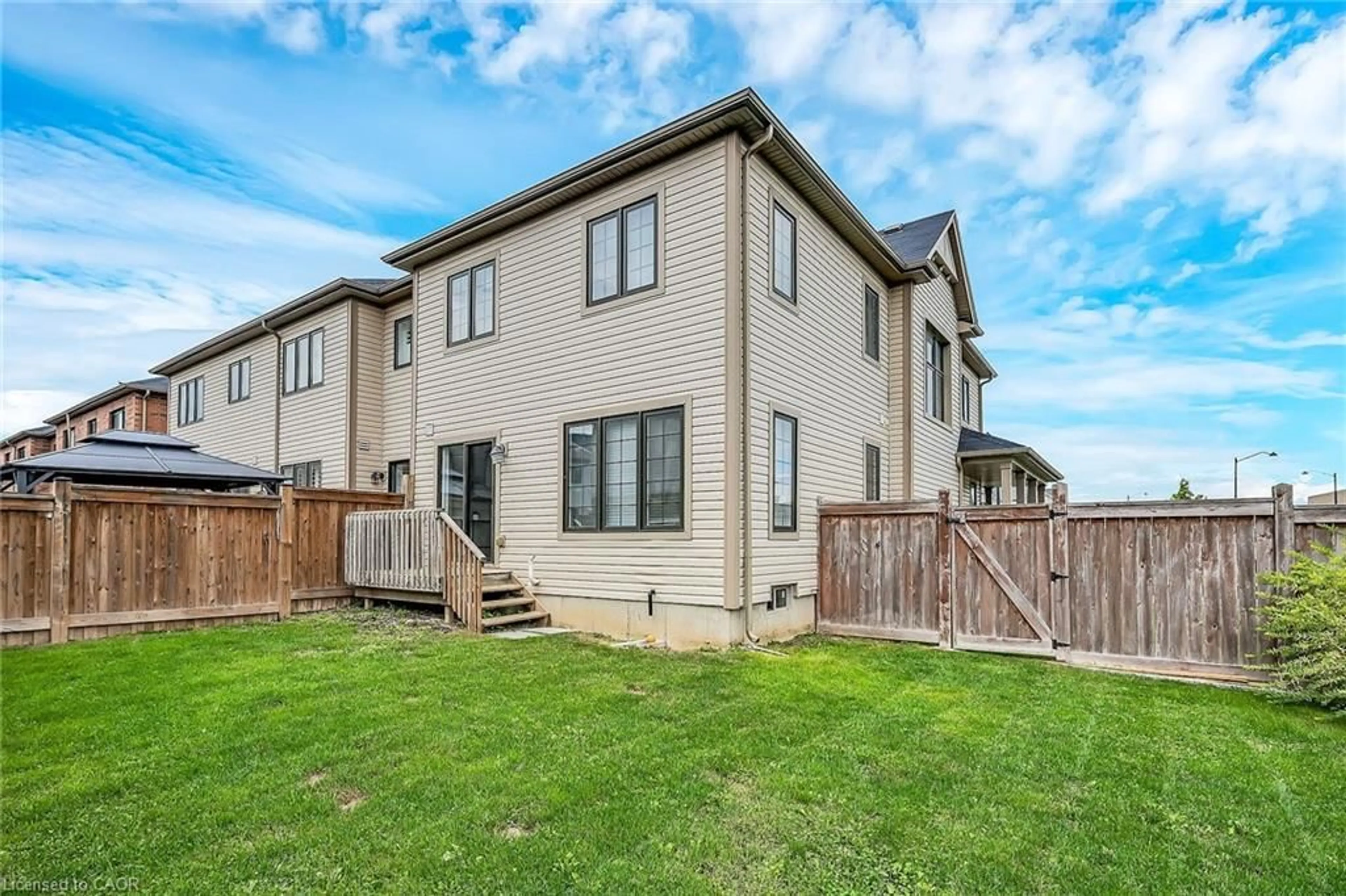 Unknown for 143 Thompson Rd, Caledonia Ontario N3W 0C1