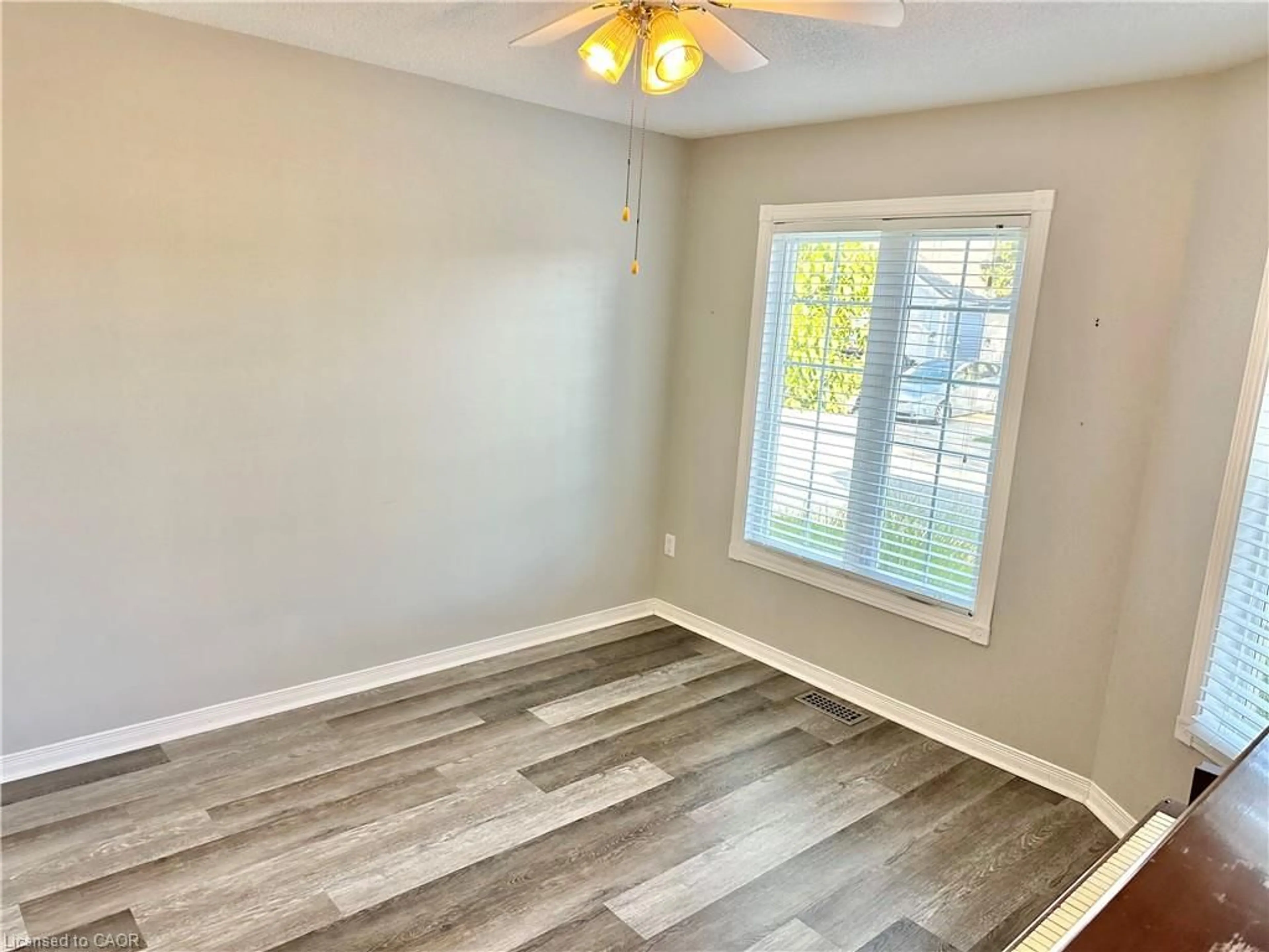 A pic of a room for 16 Long Point Blvd, Port Rowan Ontario N0E 1M0