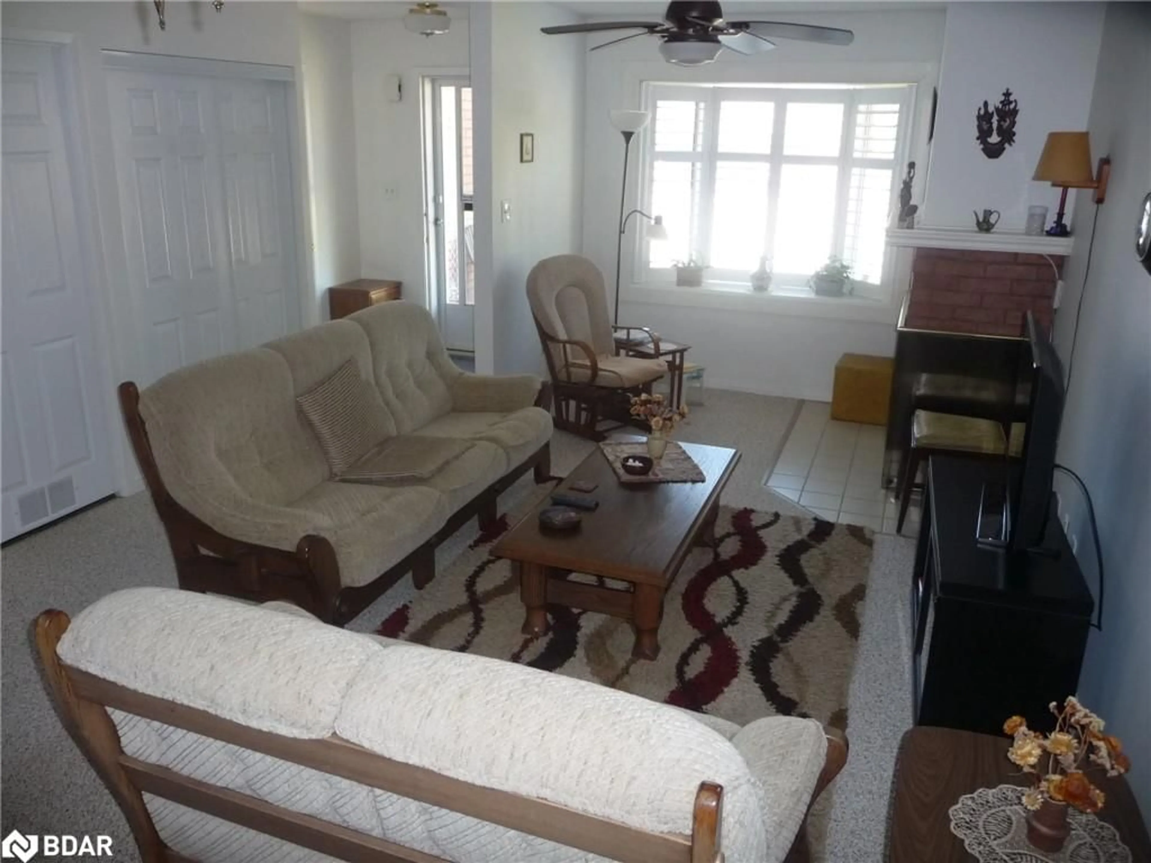 Living room with furniture, unknown for 696 King St #17, Midland Ontario L4R 5B5