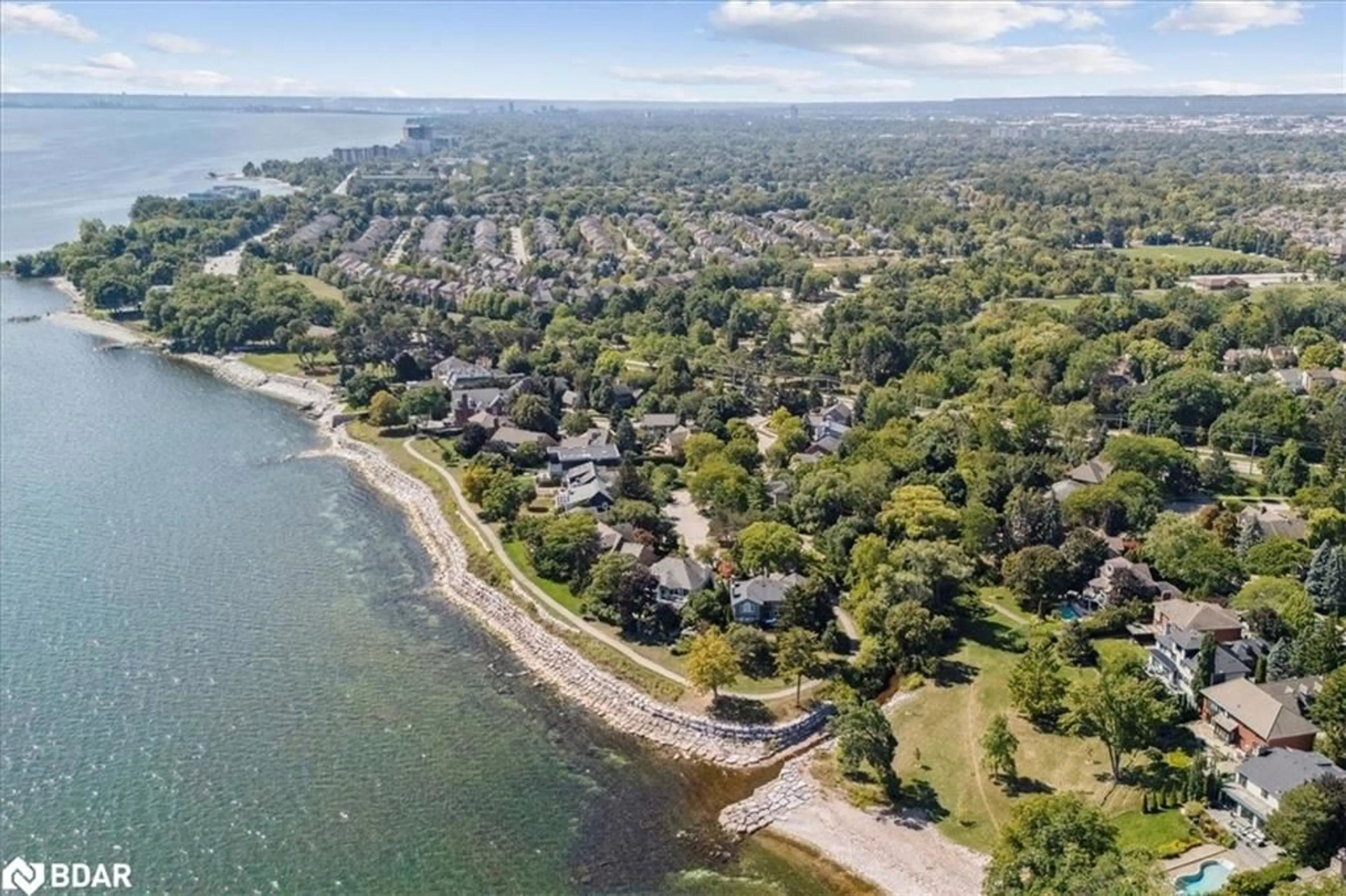 A pic from outside/outdoor area/front of a property/back of a property/a pic from drone, water/lake/river/ocean view for 3267 Shelburne Pl, Oakville Ontario L6L 5V8