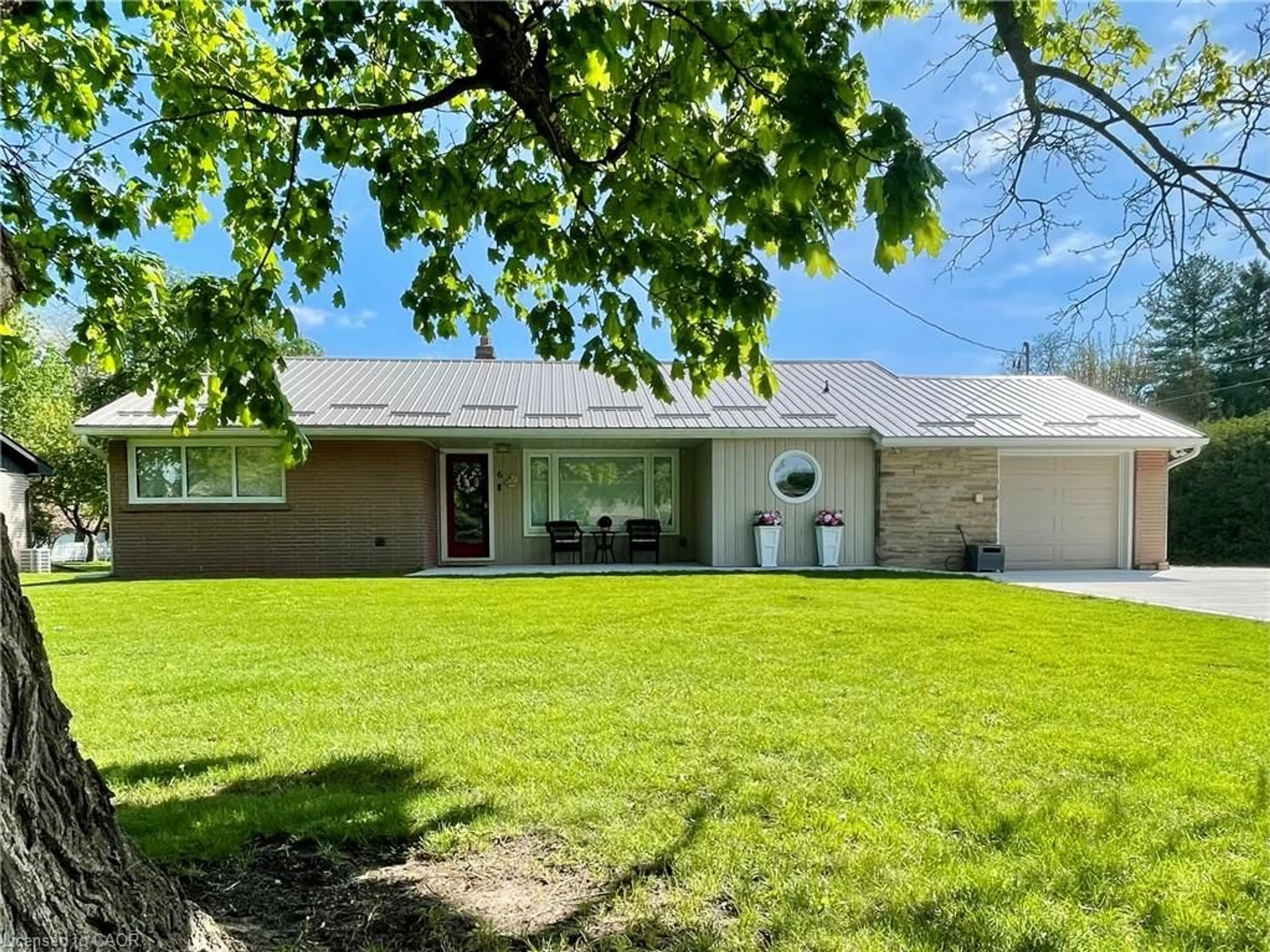 A pic from outside/outdoor area/front of a property/back of a property/a pic from drone, street for 6 Ryerse Cres, Port Dover Ontario N0A 1N6