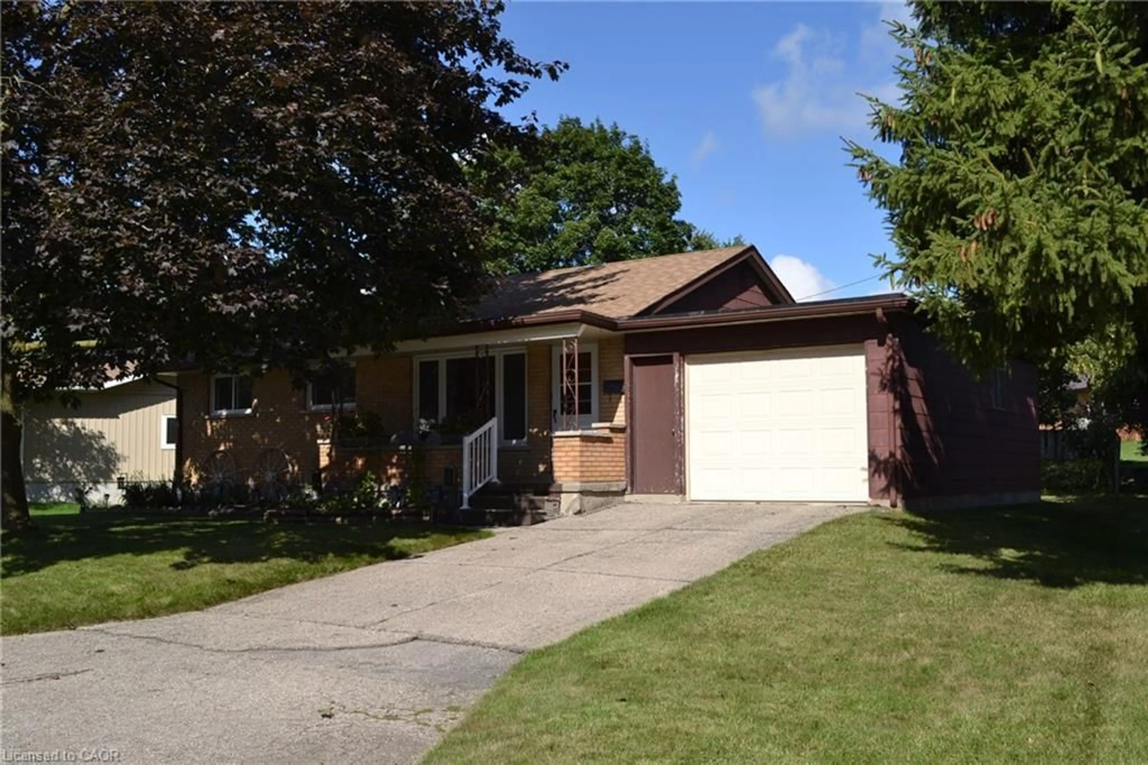 Unknown for 4 Weigel Ave, Elmira Ontario N3B 1M1