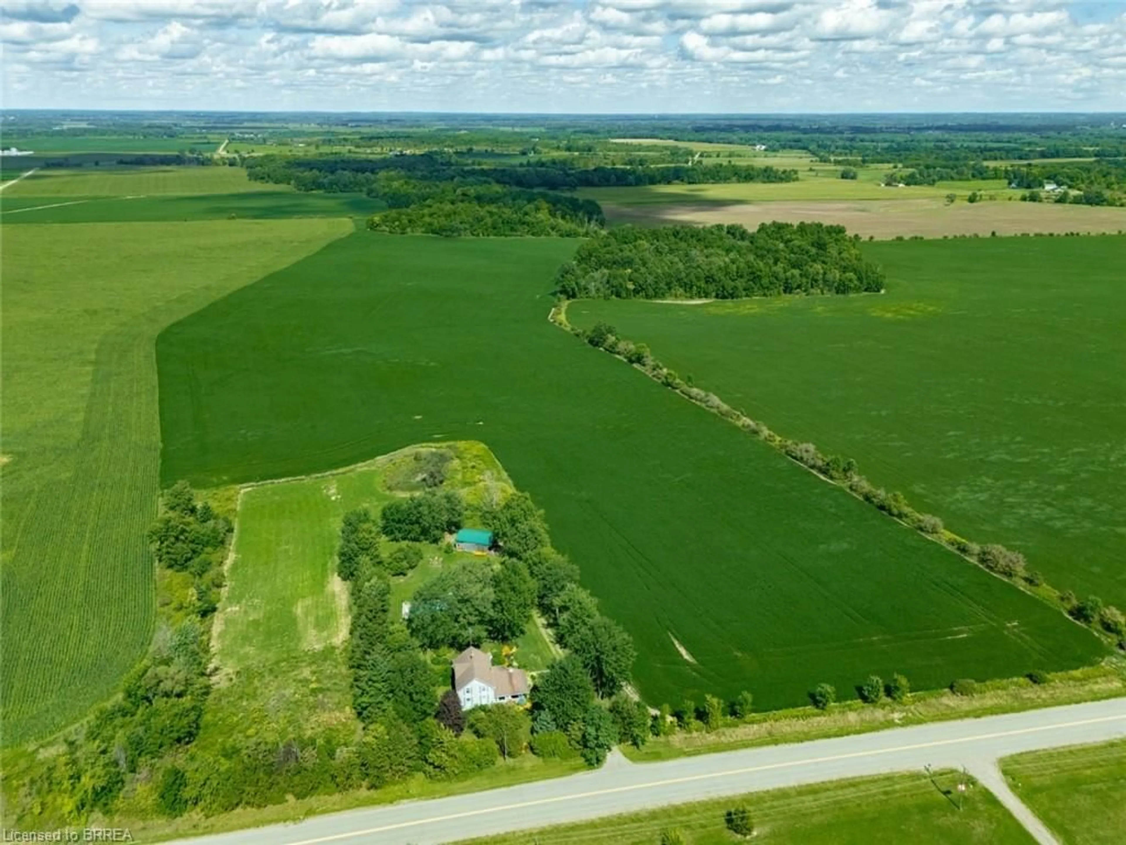 A pic from outside/outdoor area/front of a property/back of a property/a pic from drone, water/lake/river/ocean view for 21266 Thames Rd, Appin Ontario N0L 1A0