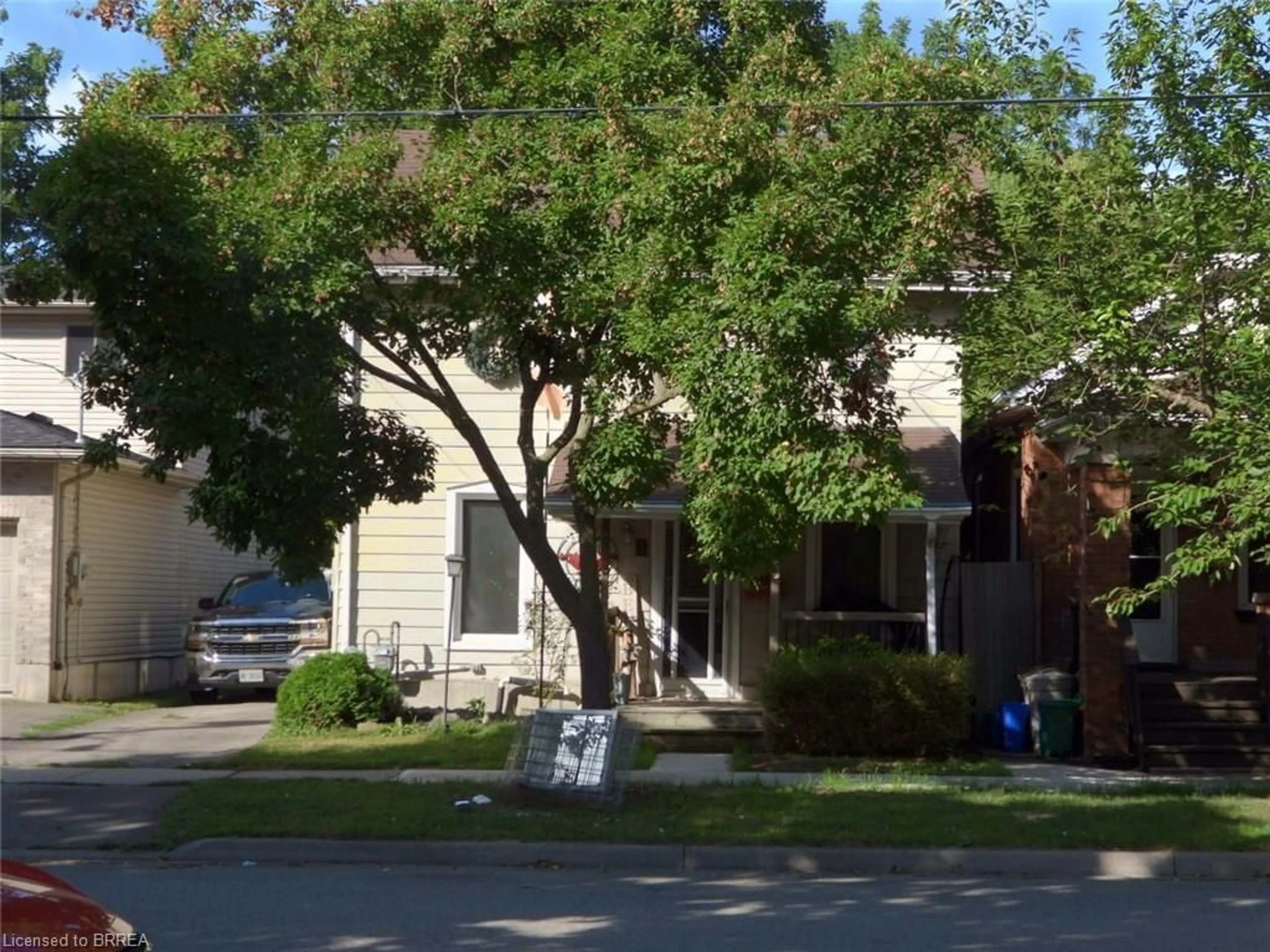 Unknown for 9 Superior St, Brantford Ontario N3S 2J9