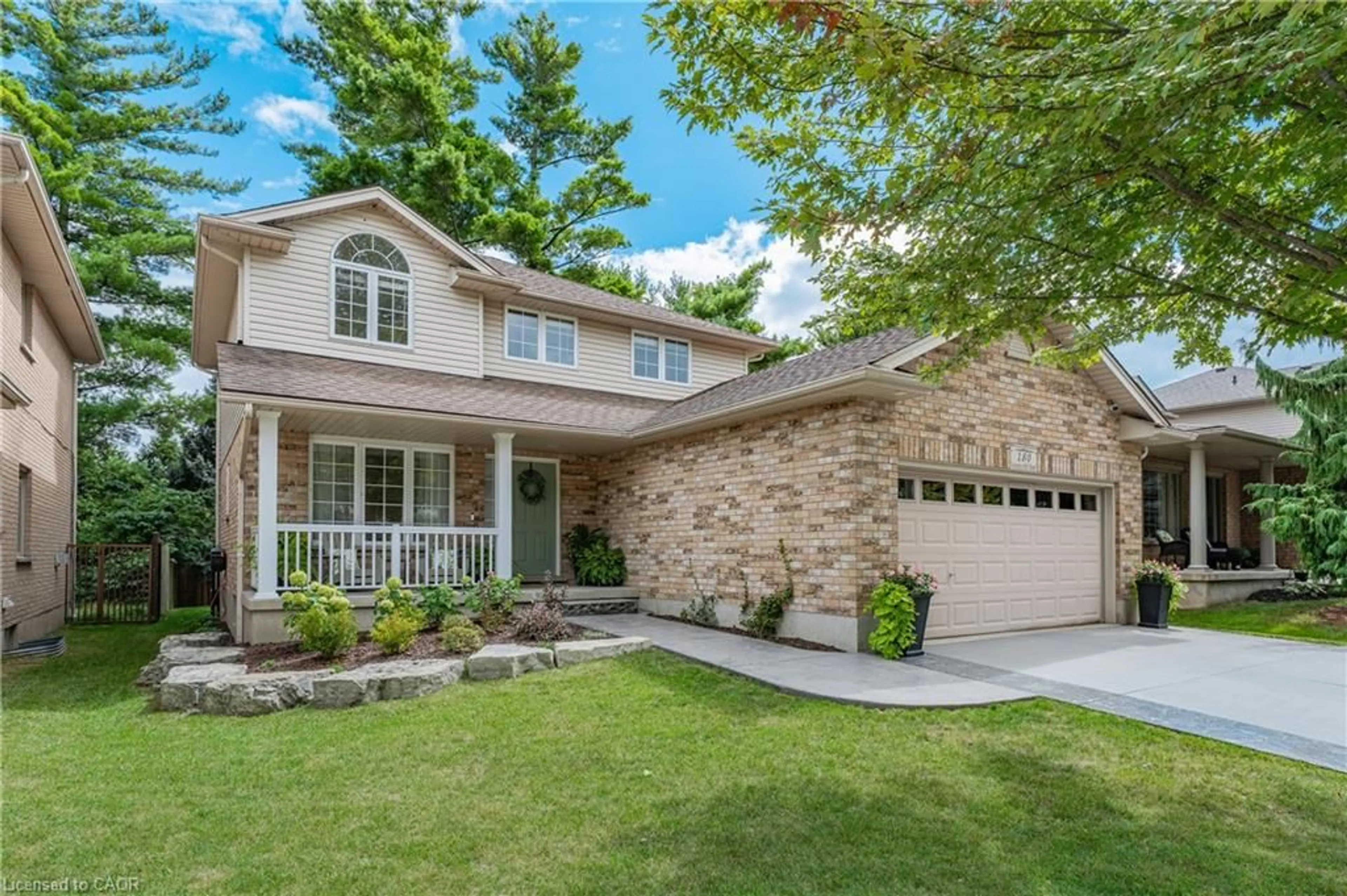 Home with brick exterior material, street for 180 Granite Hill Dr, Cambridge Ontario N1T 2A6