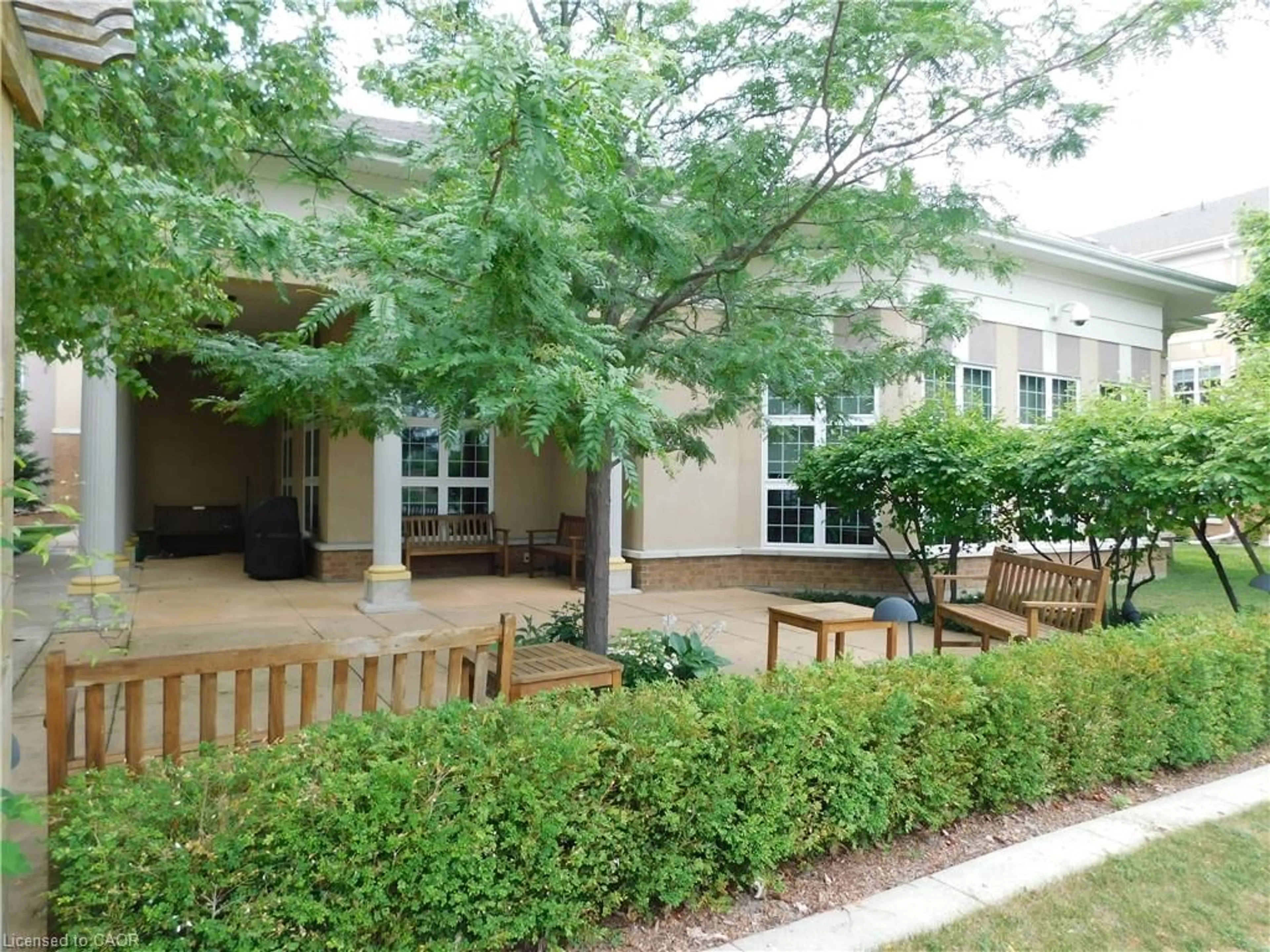 Patio, street for 317 Lock St #316, Dunnville Ontario N1A 0A1