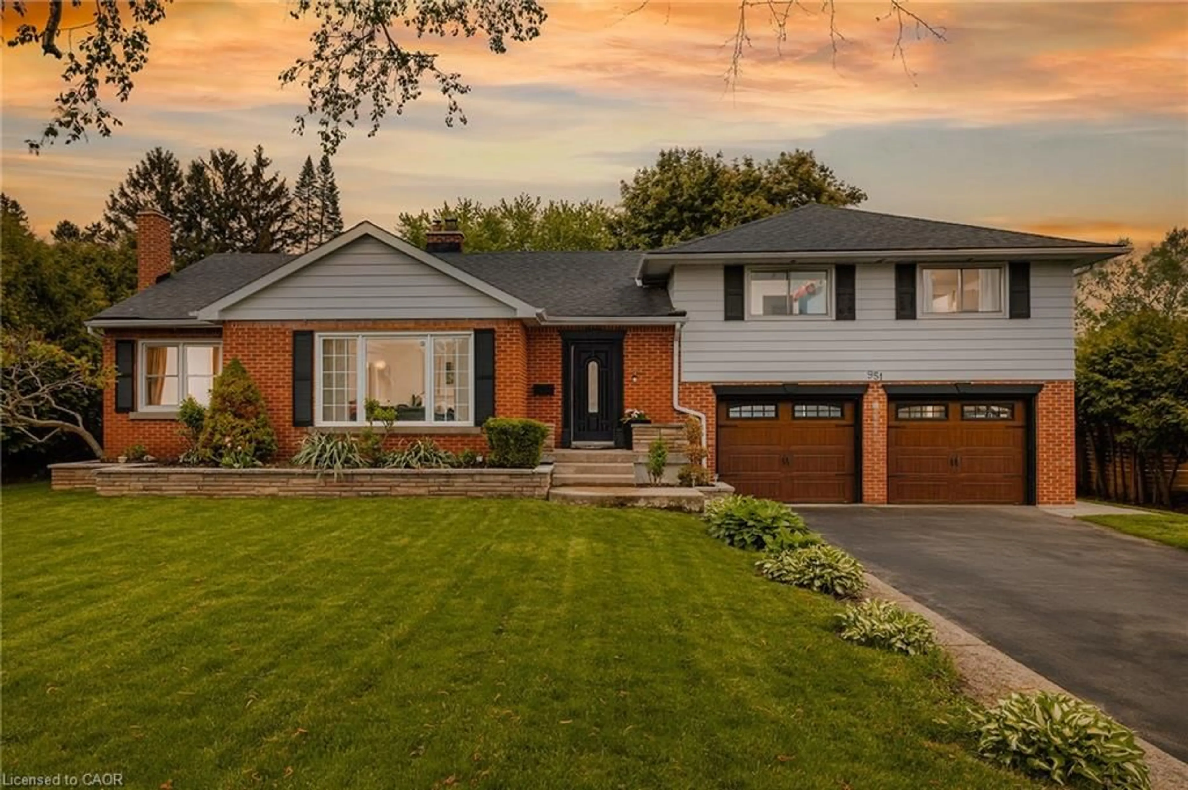 Home with brick exterior material, street for 951 Gorton Ave, Burlington Ontario L7T 1S6