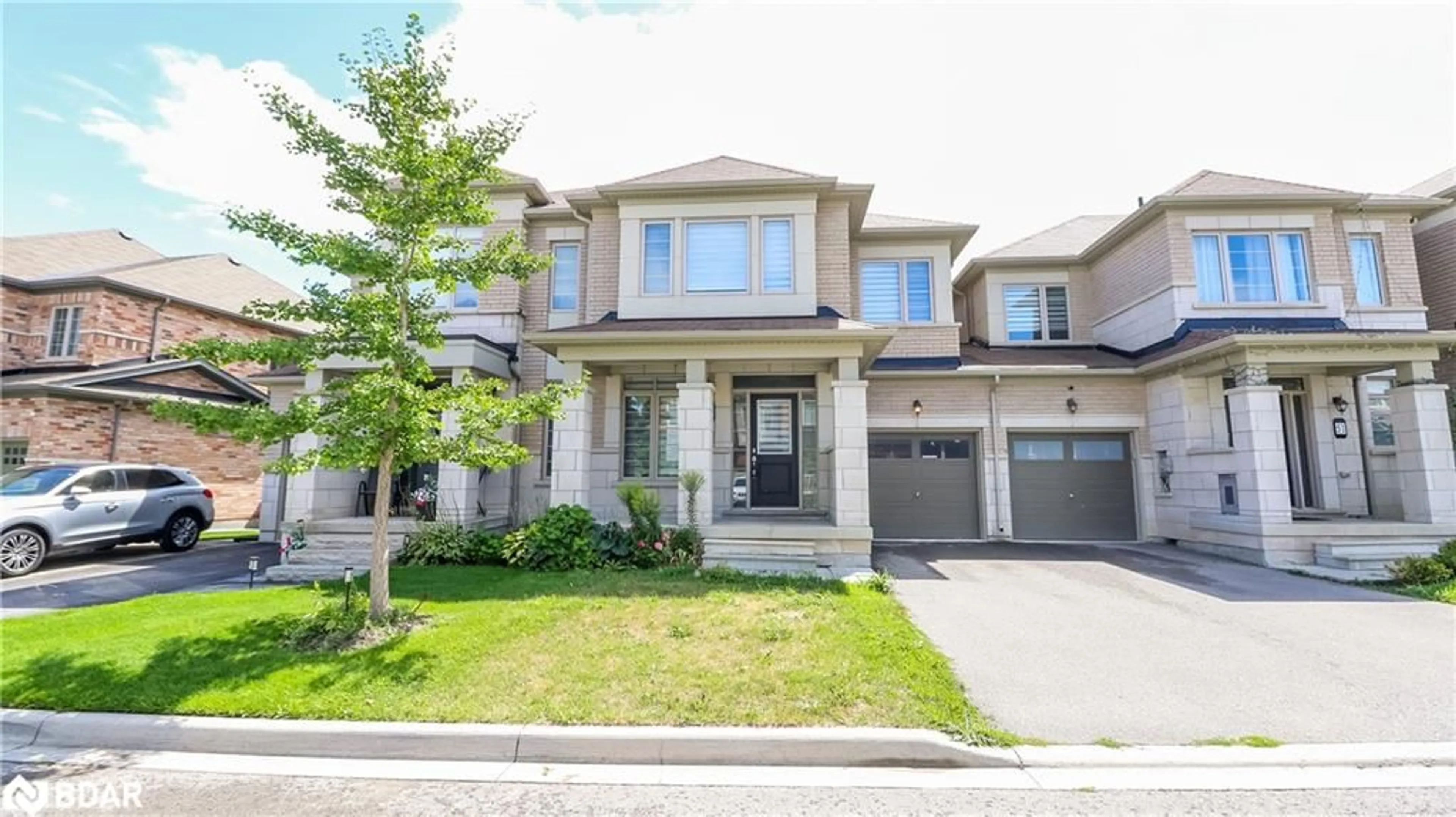 Home with brick exterior material, street for 53 Mondial Crescent Cres, East Gwillimbury Ontario L9N 0S2