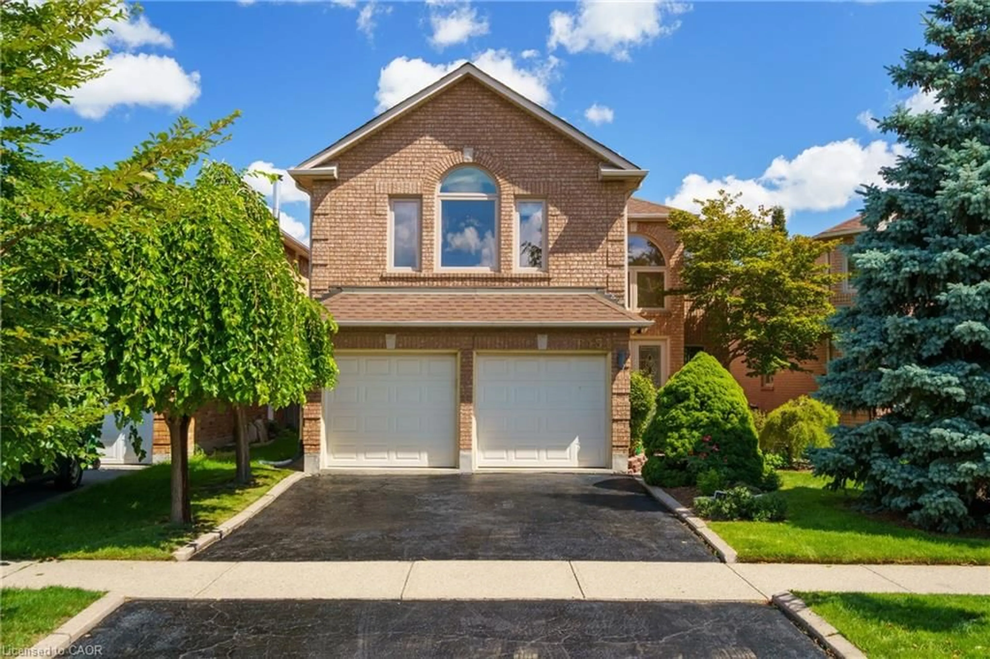 Home with brick exterior material, street for 6451 Alderwood Trail, Mississauga Ontario L5N 6W8