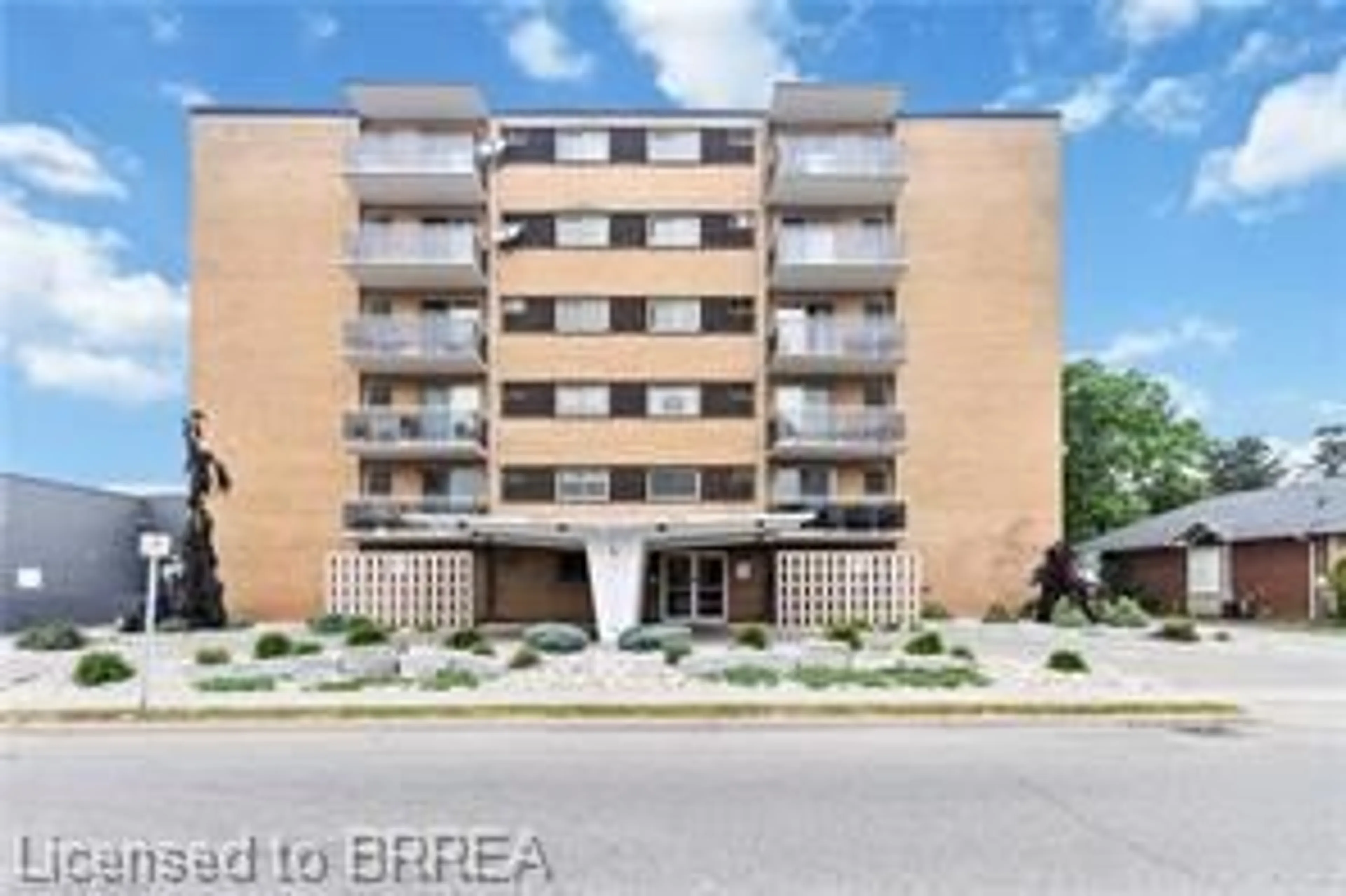 Unknown for 87 St George St #604, Brantford Ontario N3R 1V5