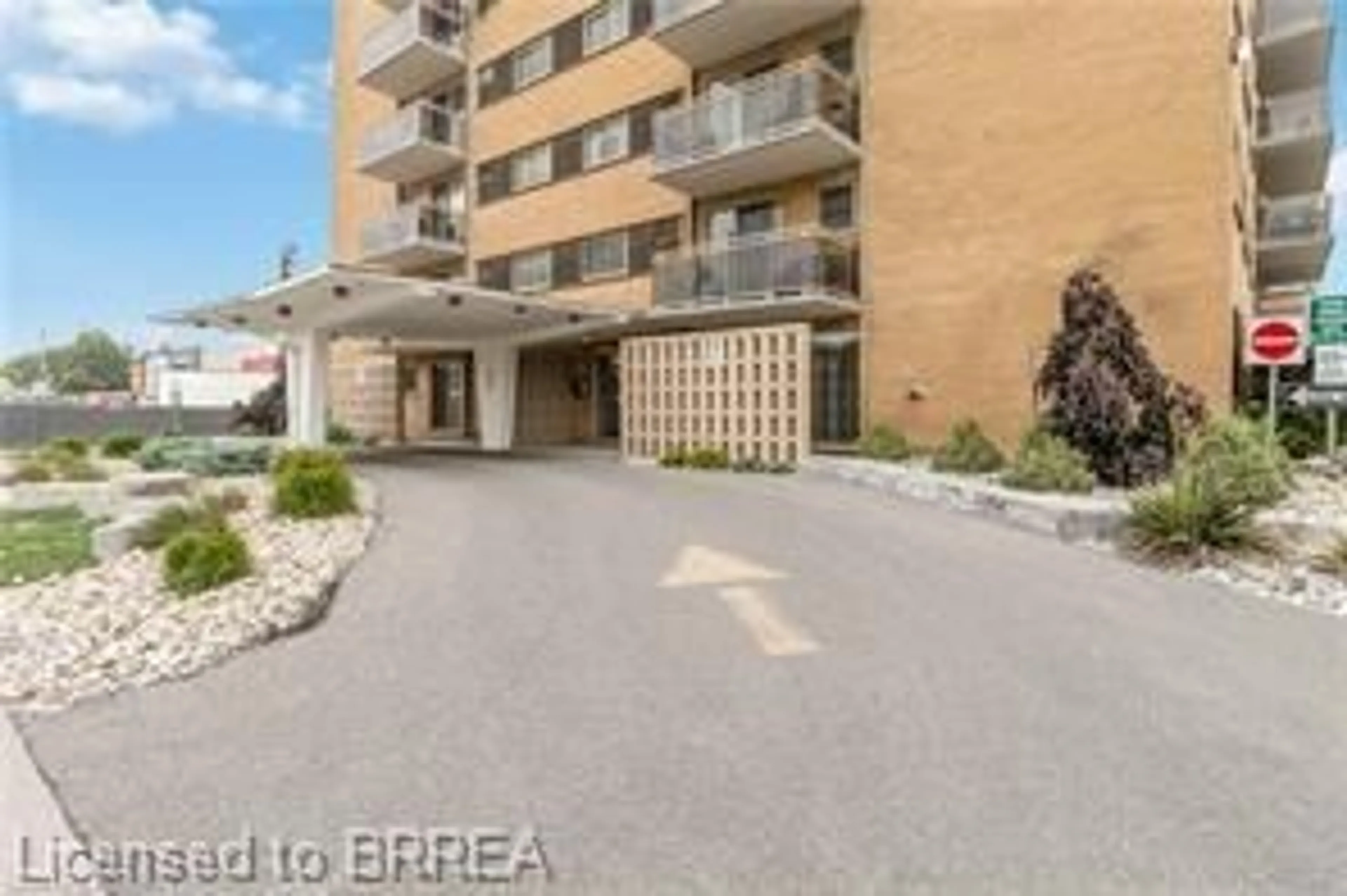 Unknown for 87 St George St #604, Brantford Ontario N3R 1V5
