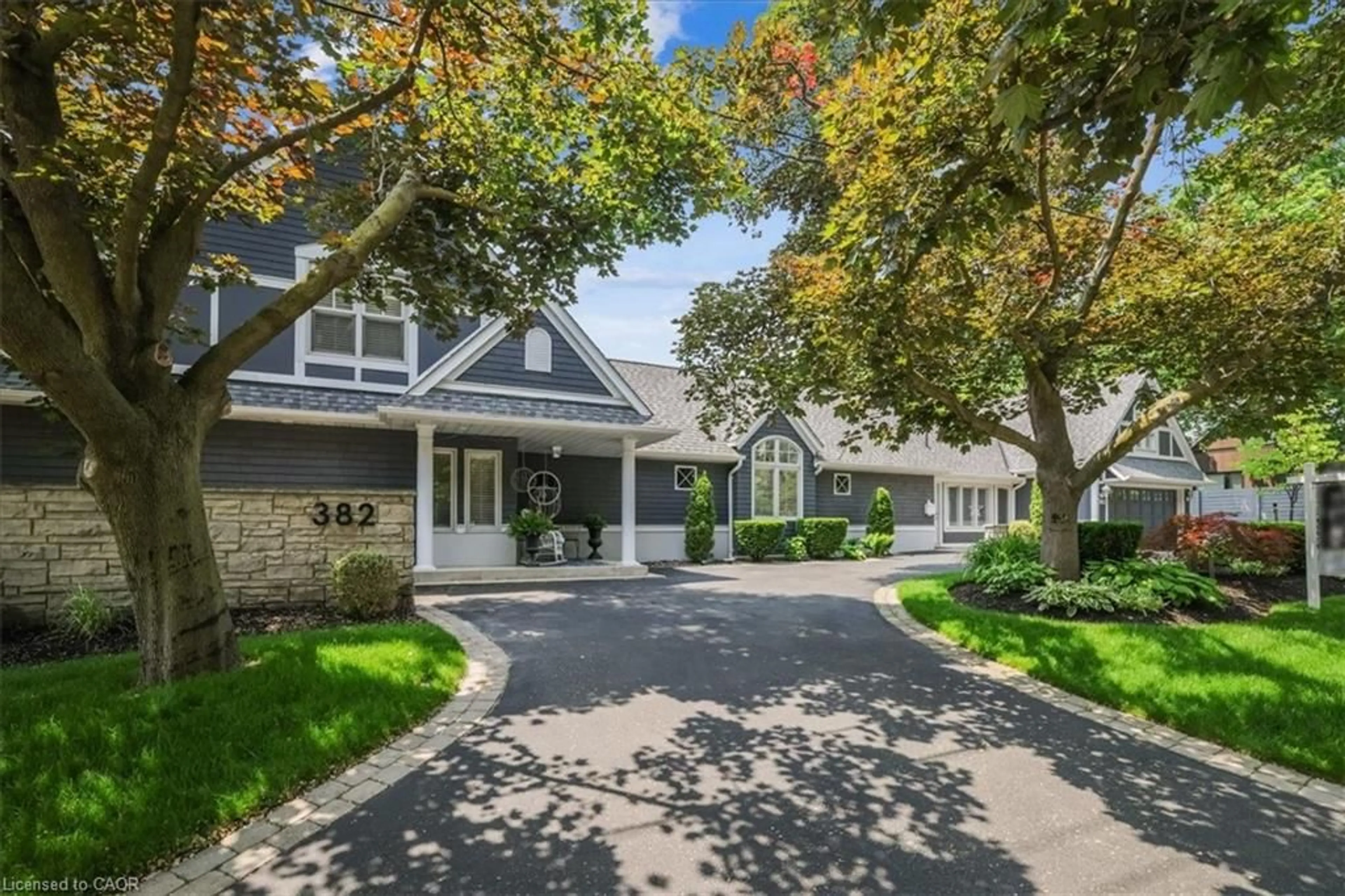 Unknown for 382 Trafalgar Rd, Oakville Ontario L6J 3H5