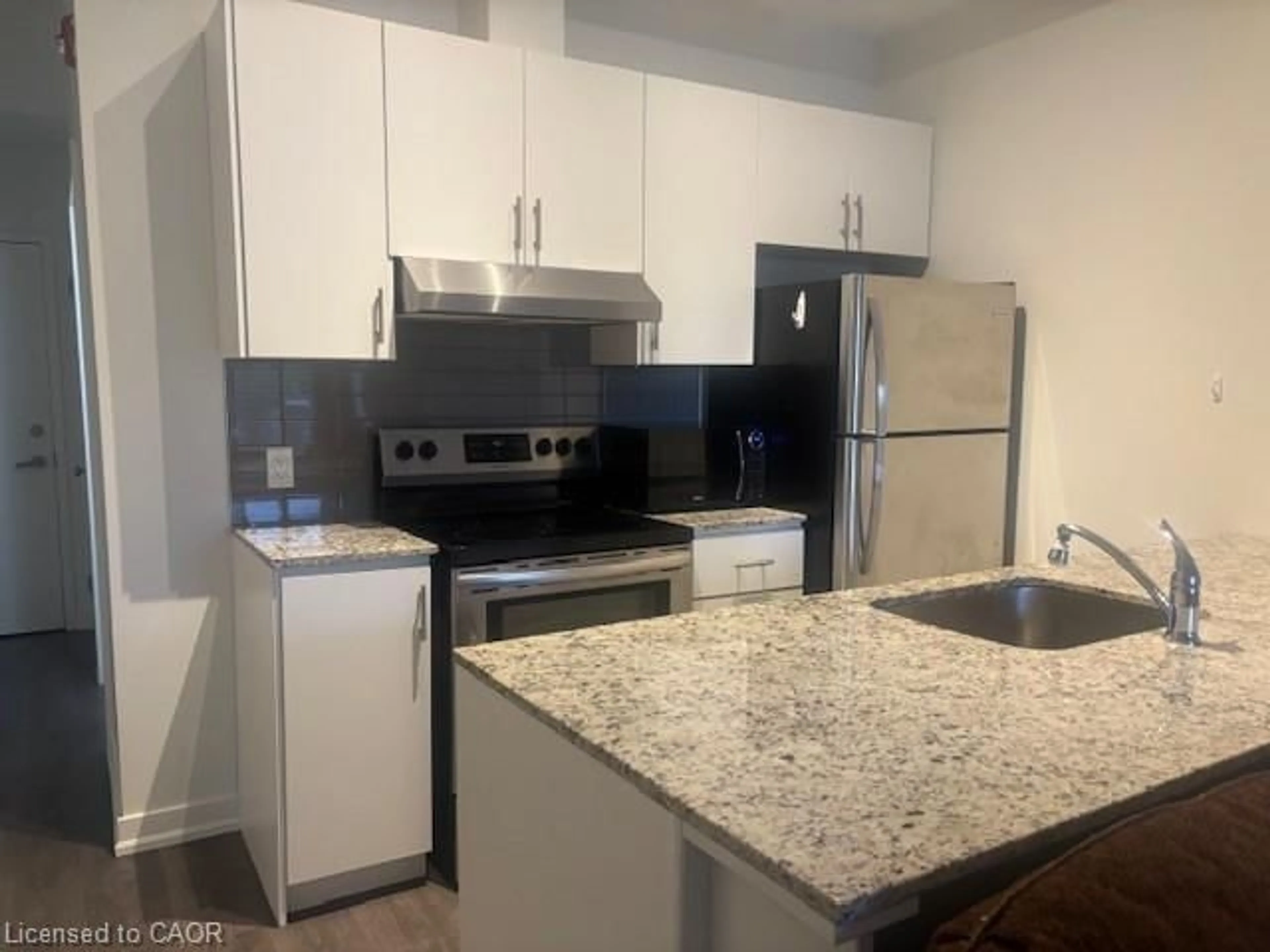 Standard kitchen, unknown for 4040 Upper Middle Rd #101, Burlington Ontario L7M 0H2