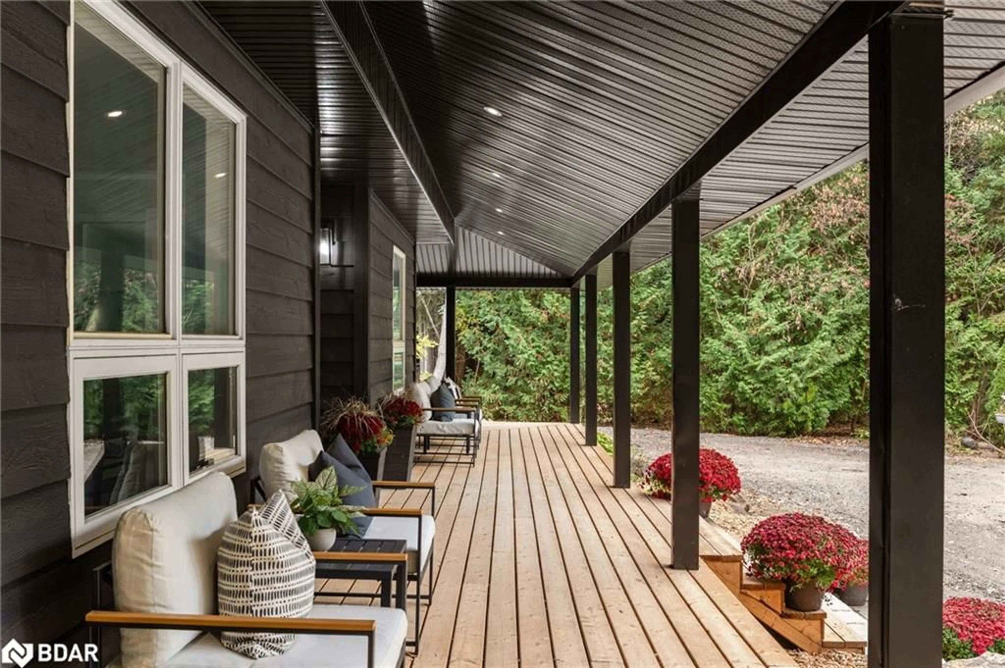 Patio, street for 16245 7th Concession Rd, King Ontario L7B 0E1