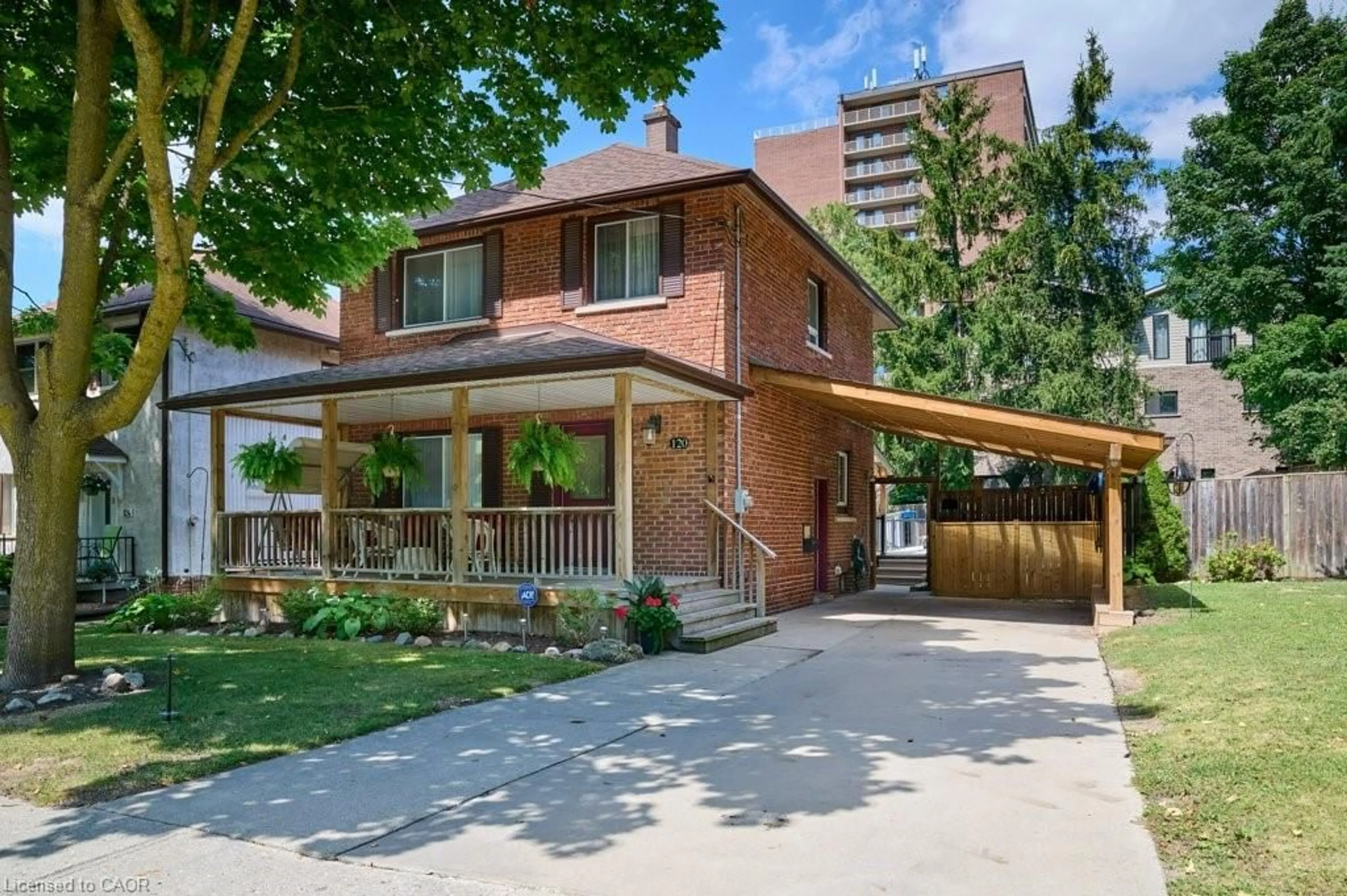 Home with brick exterior material, street for 120 Wood St, Kitchener Ontario N2G 2H8