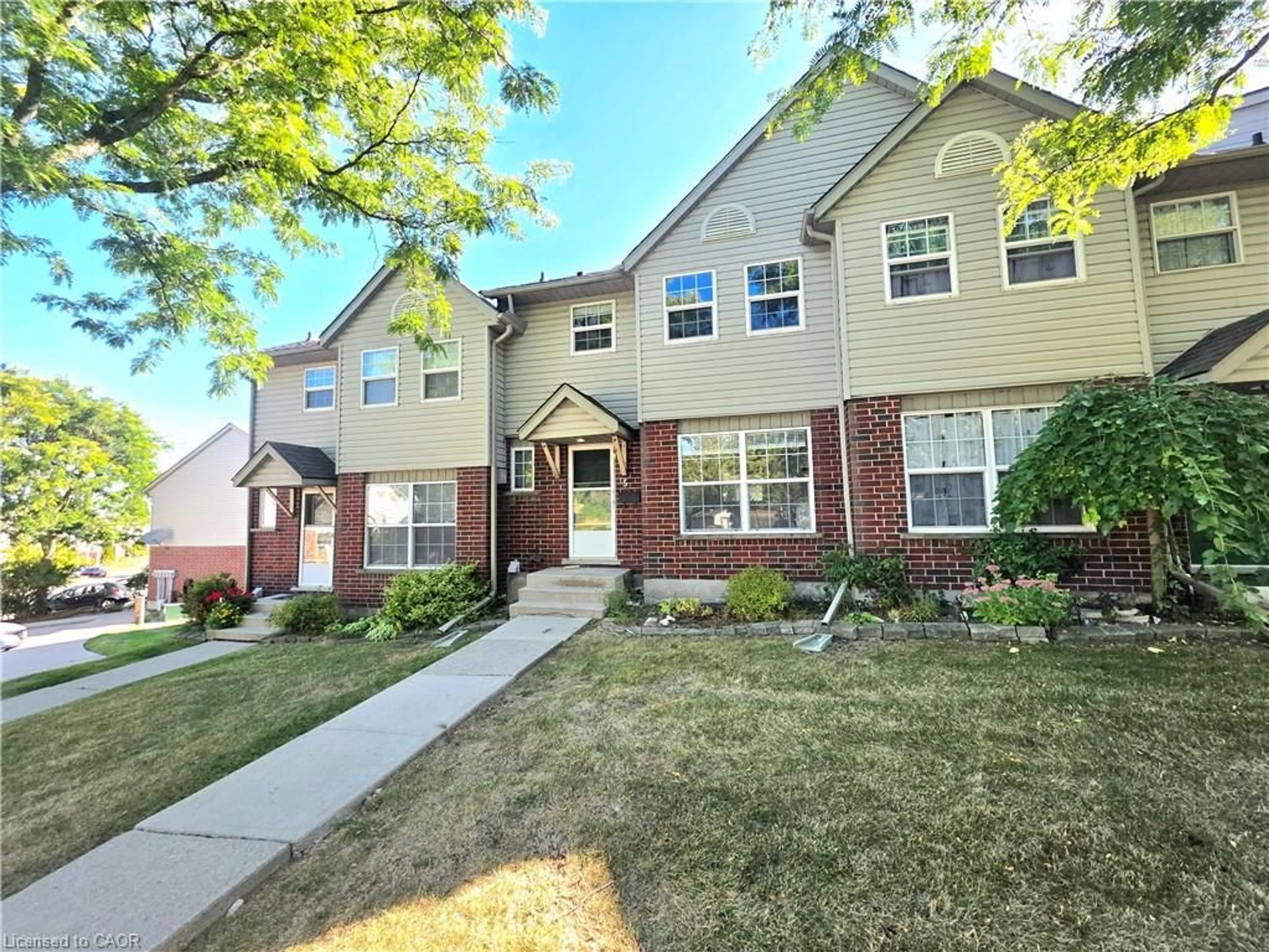 Home with brick exterior material, street for 26 Poplar Dr #5, Cambridge Ontario N3C 4A3