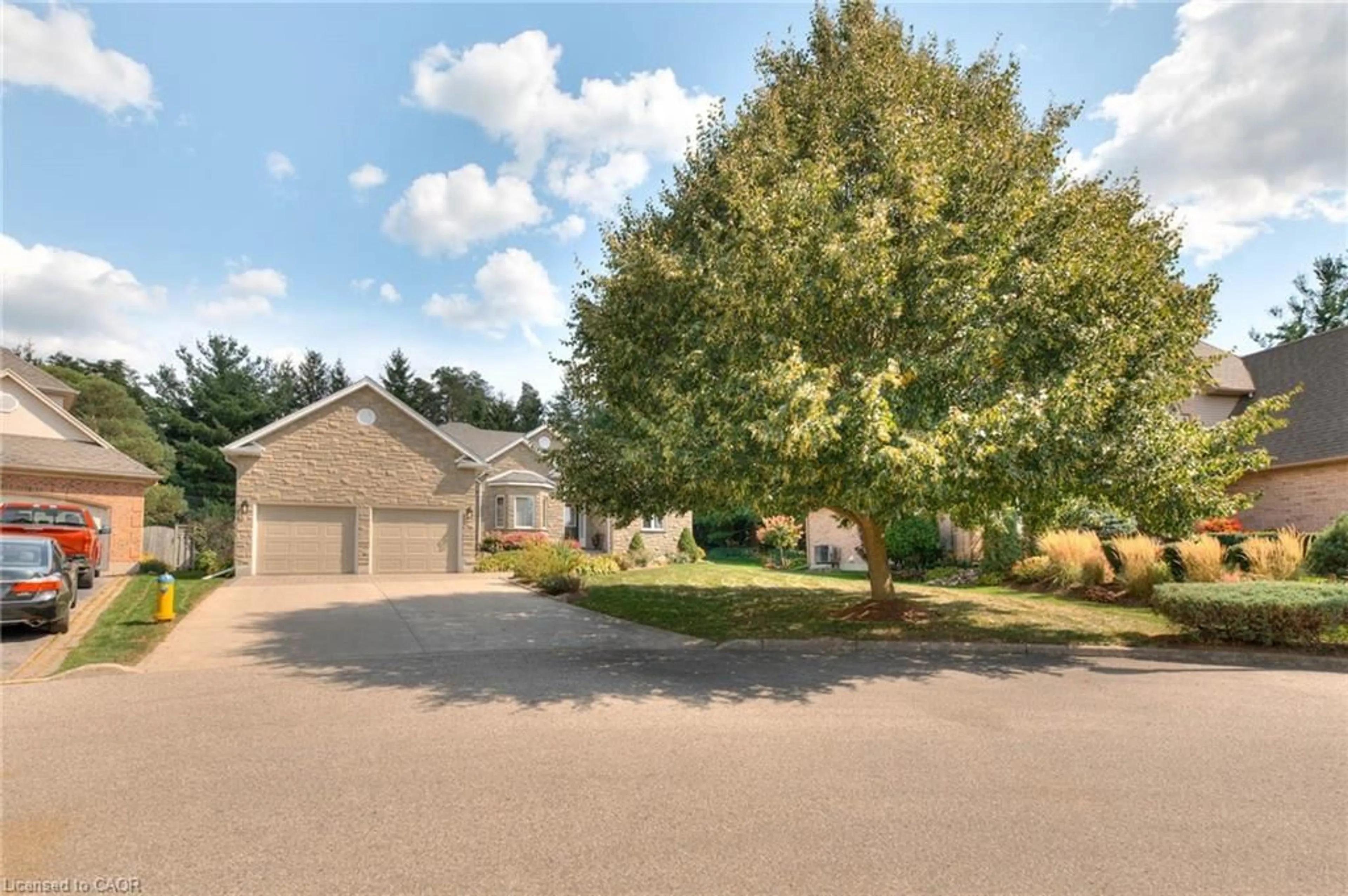 Unknown for 422 Hagen Crt, Waterloo Ontario N2K 4A8