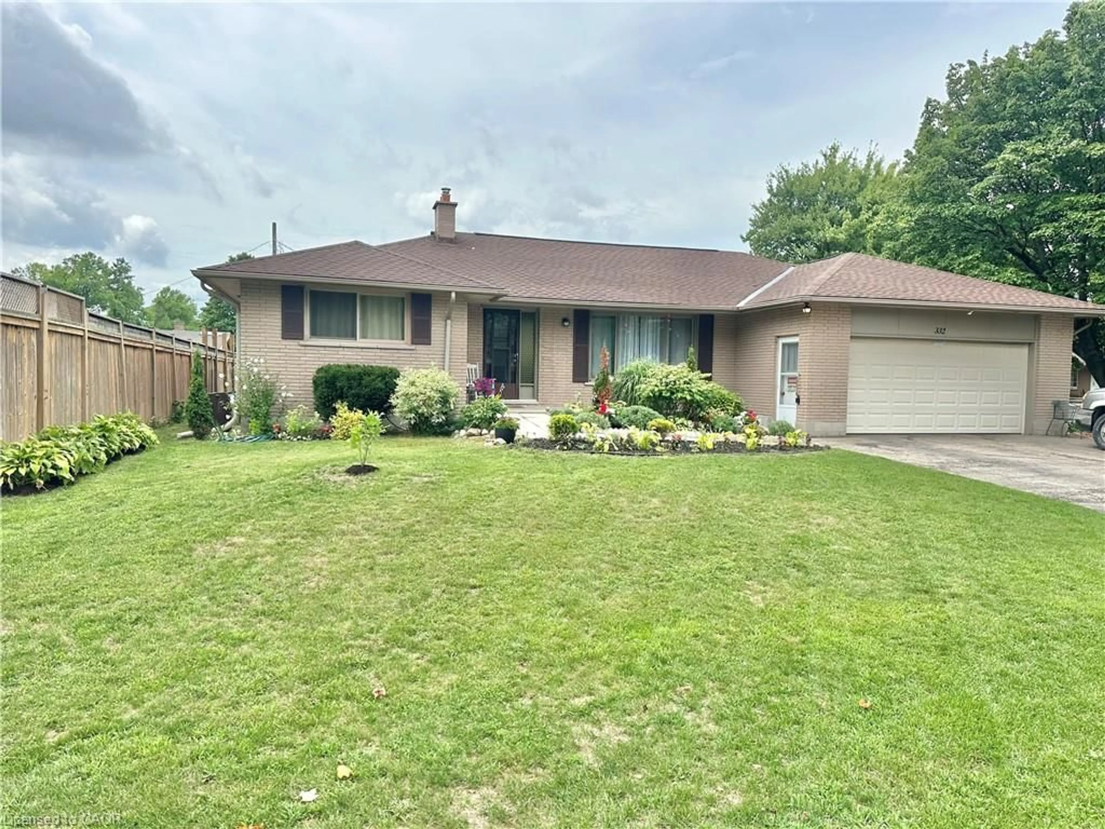 Home with brick exterior material, street for 332 Spydell St, Delhi Ontario N4B 2T7
