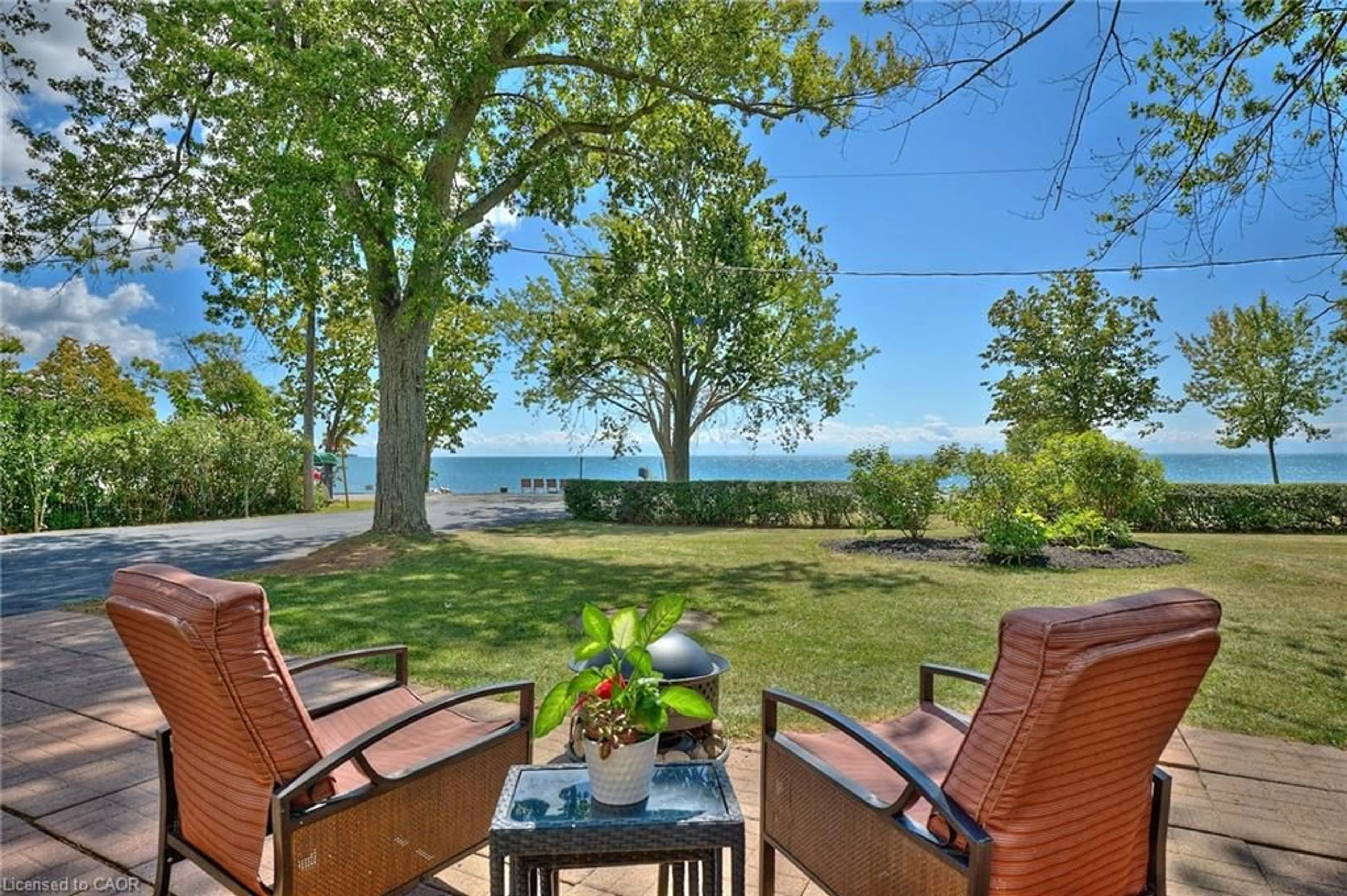 Patio, water/lake/river/ocean view for 2785 Lakeshore Rd, Dunnville Ontario N1A 2W8