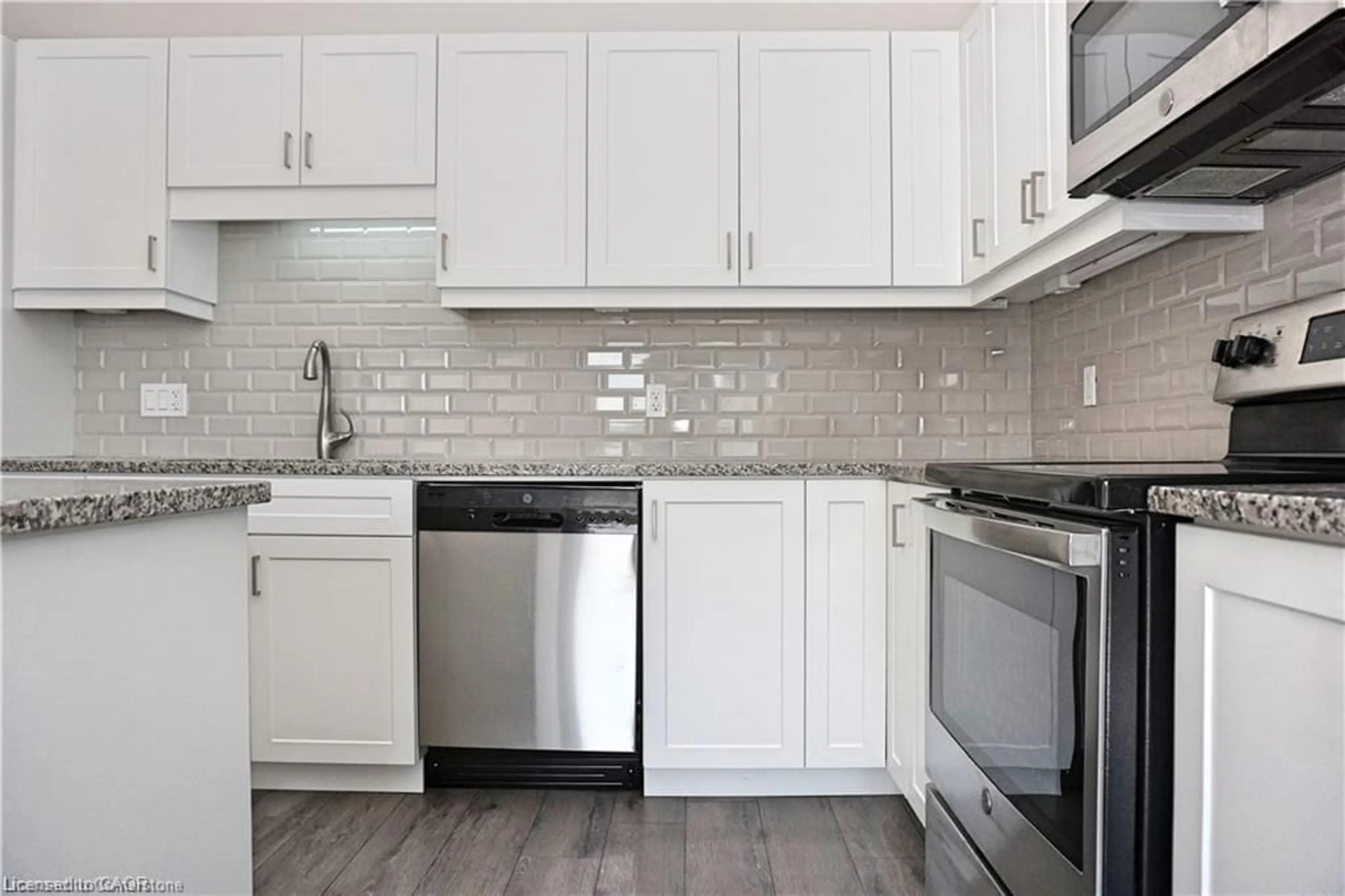Standard kitchen, unknown for 12 Waterthrush Lane, Simcoe Ontario N3Y 0E9