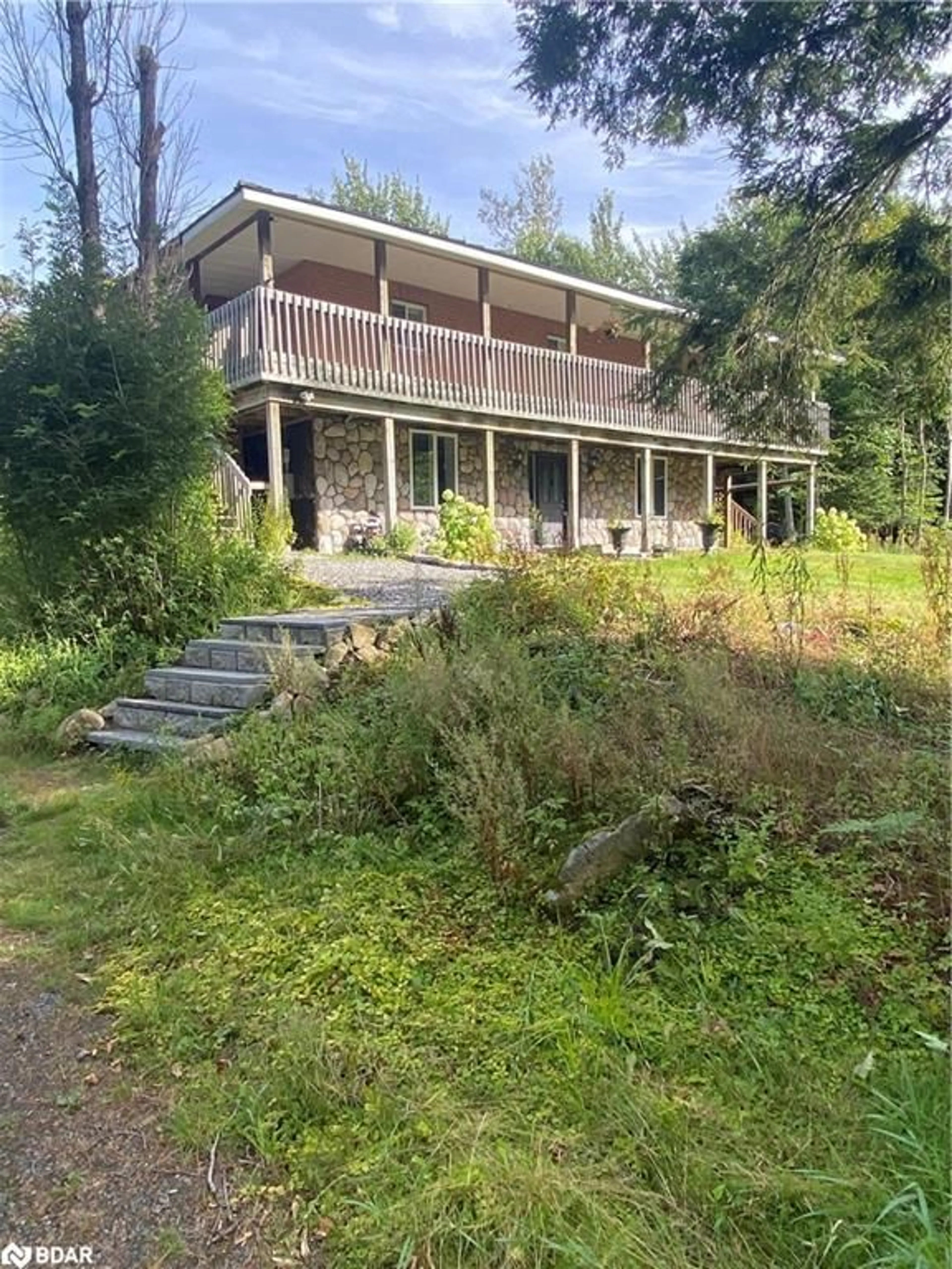 A pic from outside/outdoor area/front of a property/back of a property/a pic from drone, building for 2831 141 Hwy, Utterson Ontario P0B 1M0