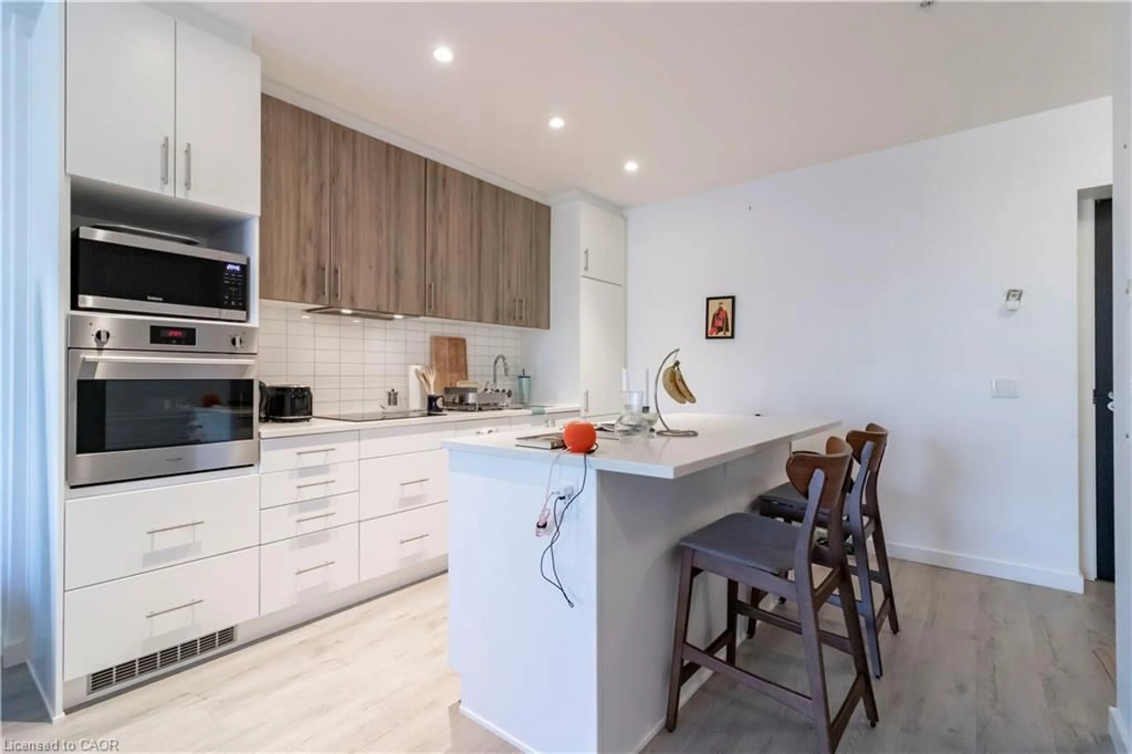 Open concept kitchen, unknown for 181 King St #1212, Waterloo Ontario N2J 1P7