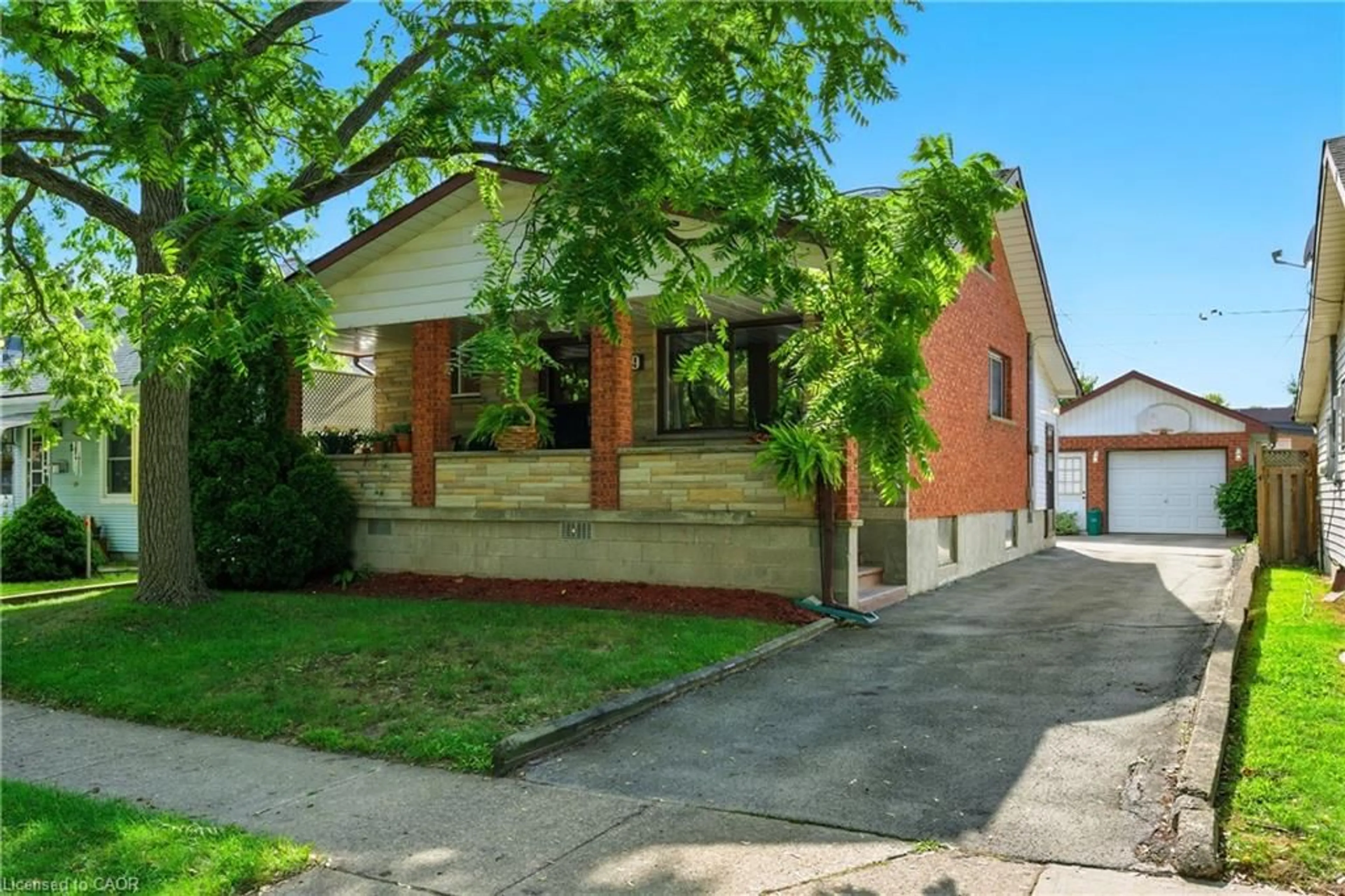 Home with brick exterior material, street for 49 Dover Rd, Welland Ontario L3B 2V1